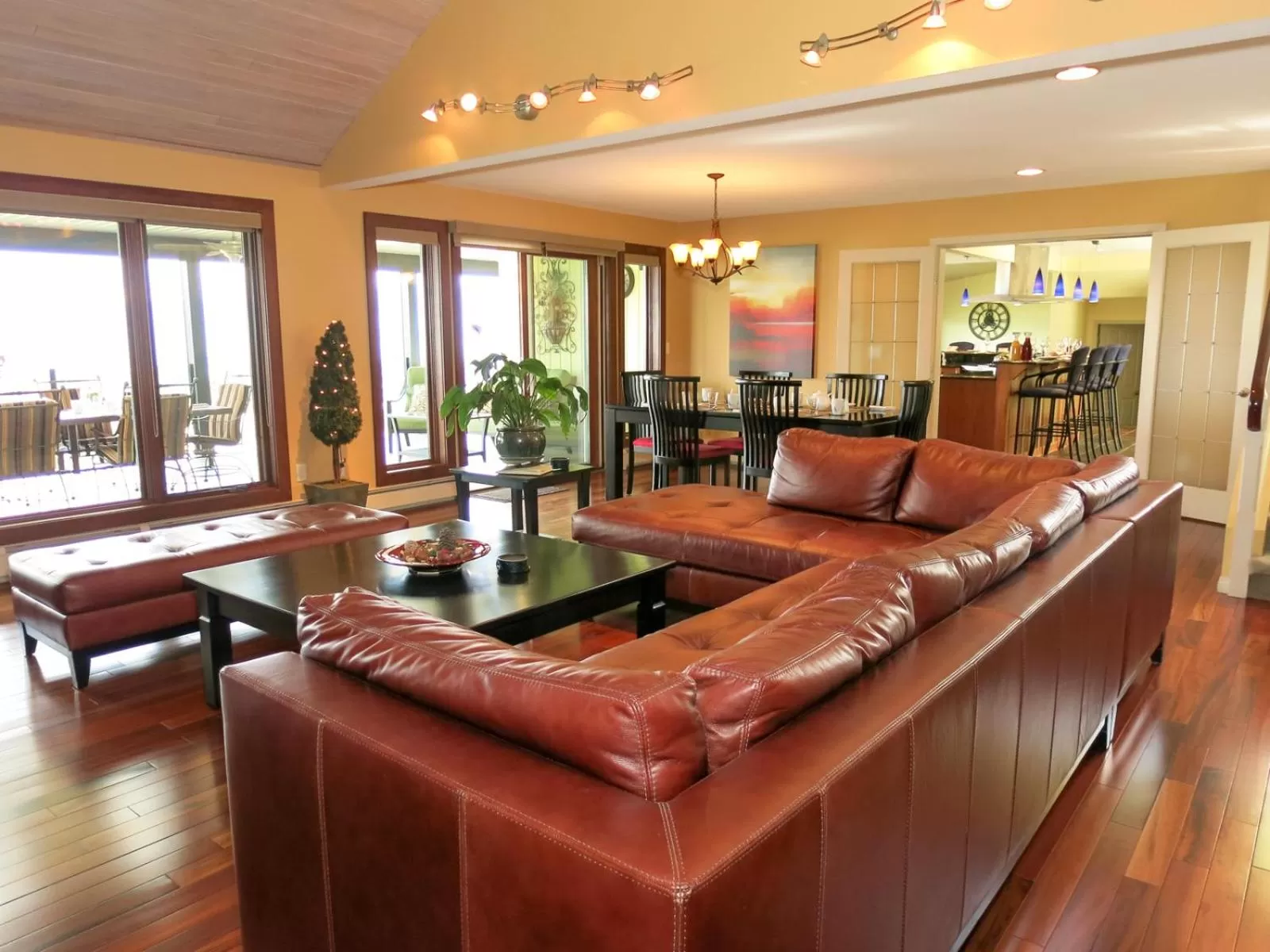 Seating Area in A View of the Lake B & B