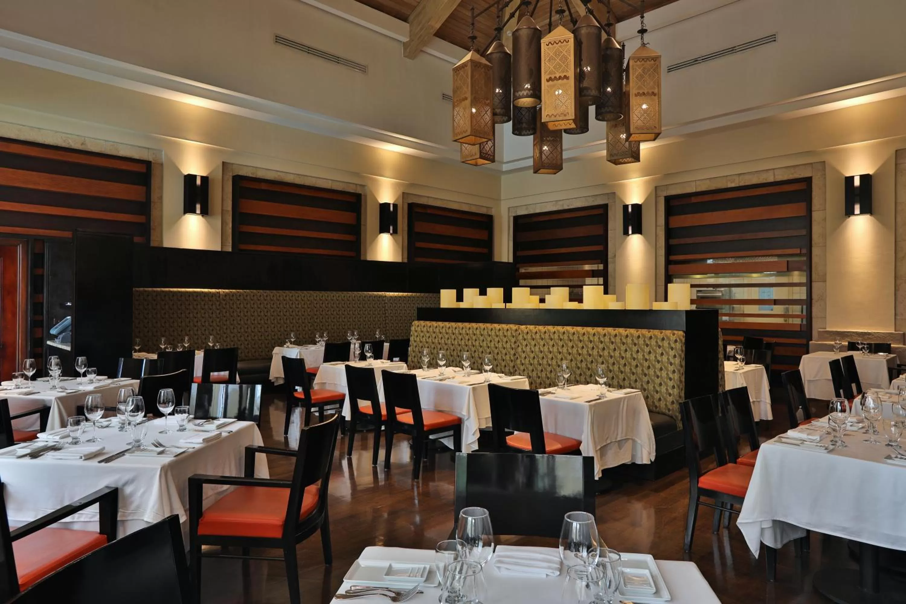 Restaurant/places to eat in InterContinental Tegucigalpa at Multiplaza Mall by IHG