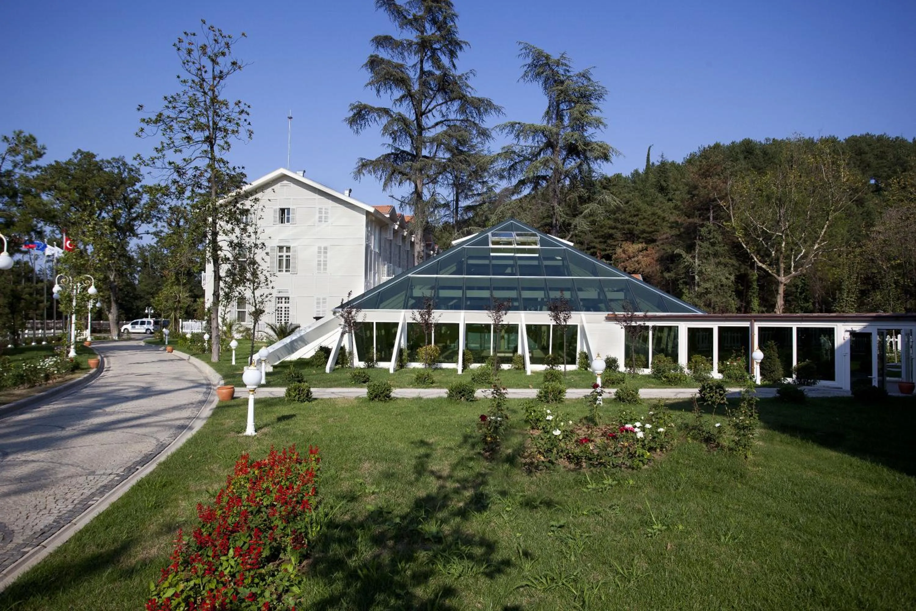 Area and facilities in Limak Yalova Thermal Boutique Hotel