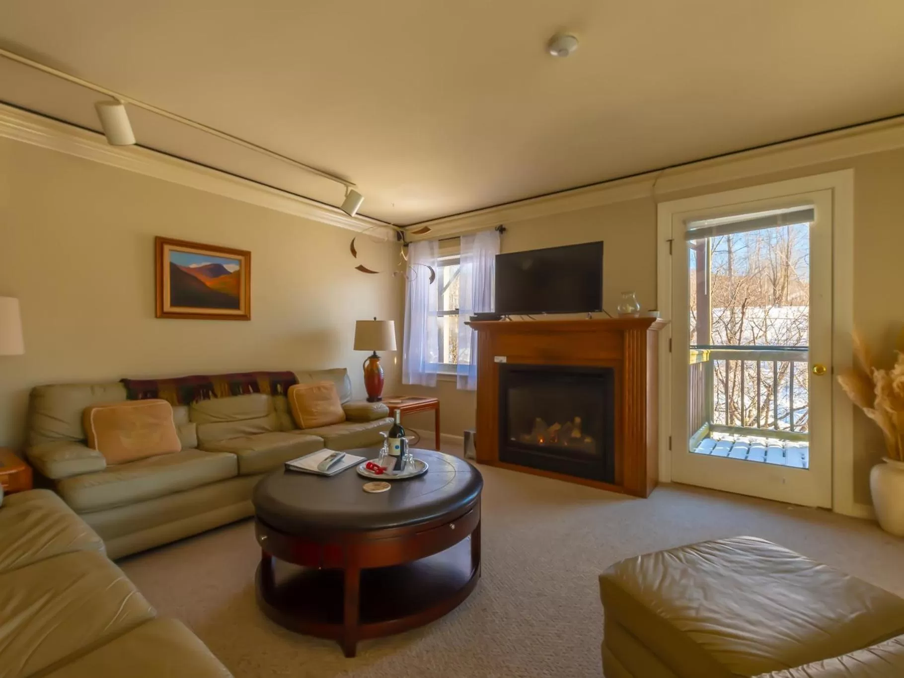 Bedroom in Shaker Mill Inn