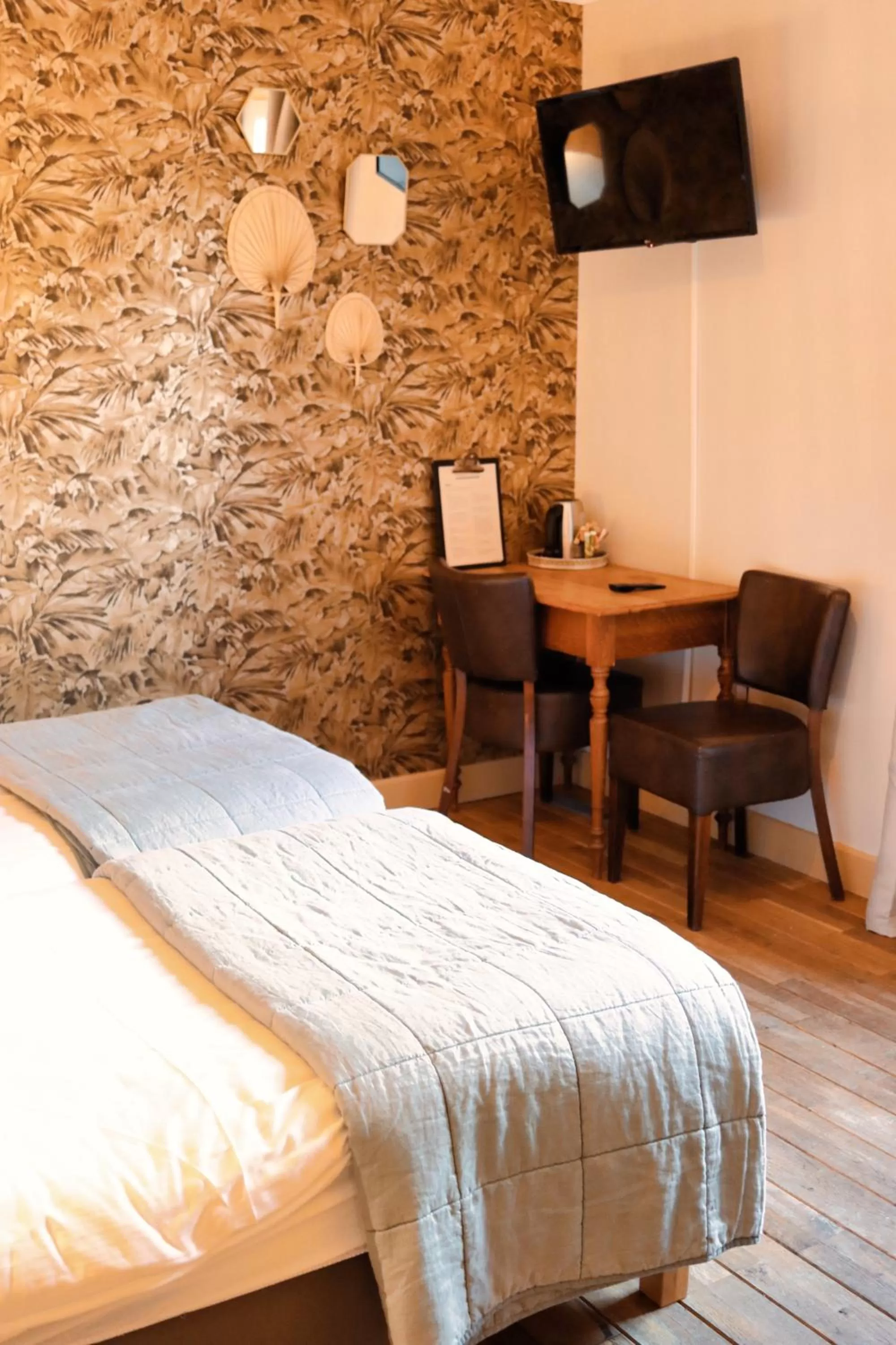 Bedroom, Bed in Buitengoed De Uylenburg