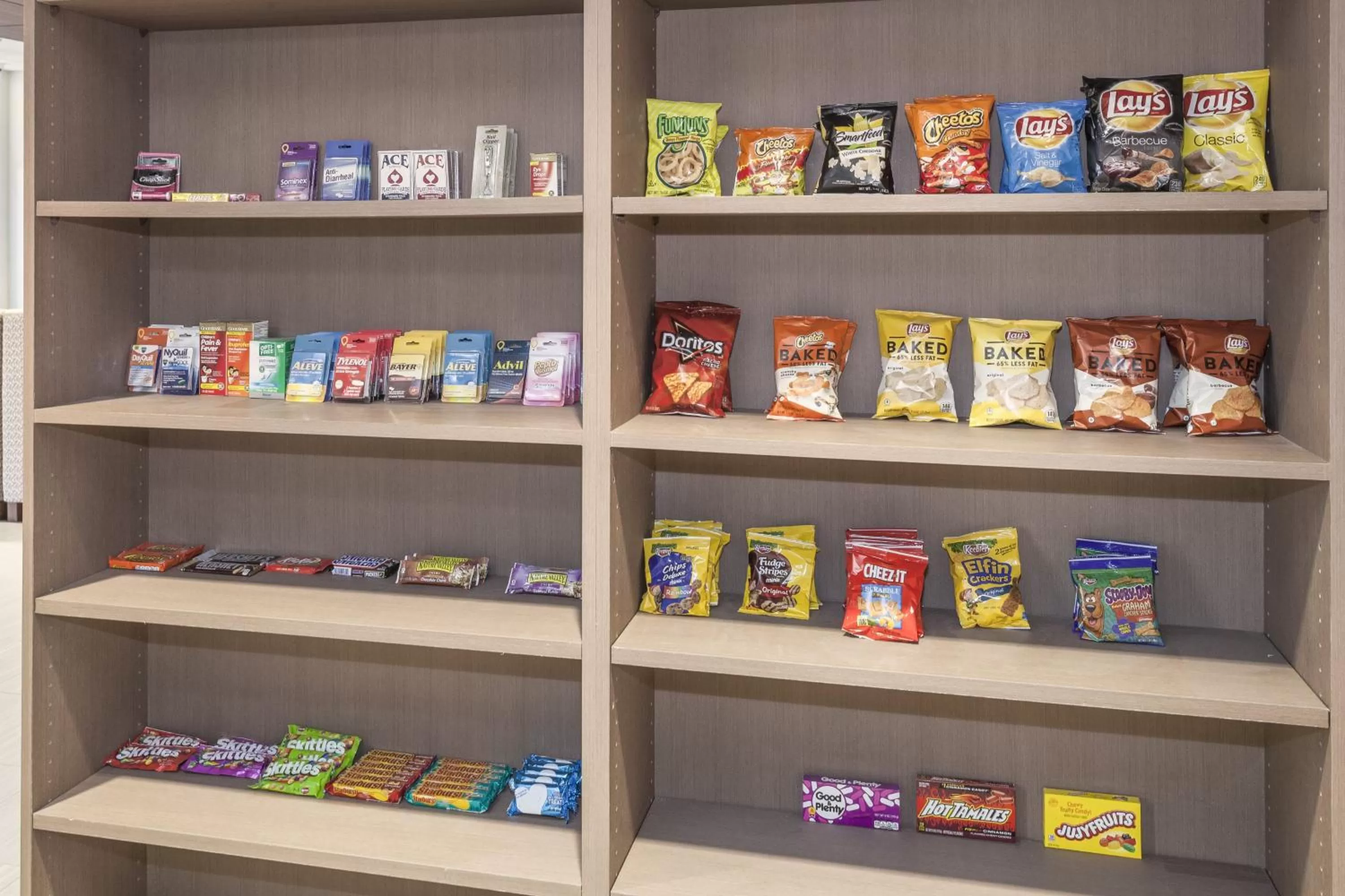 Lobby or reception in Holiday Inn Express & Suites - Hudson I-94 by IHG