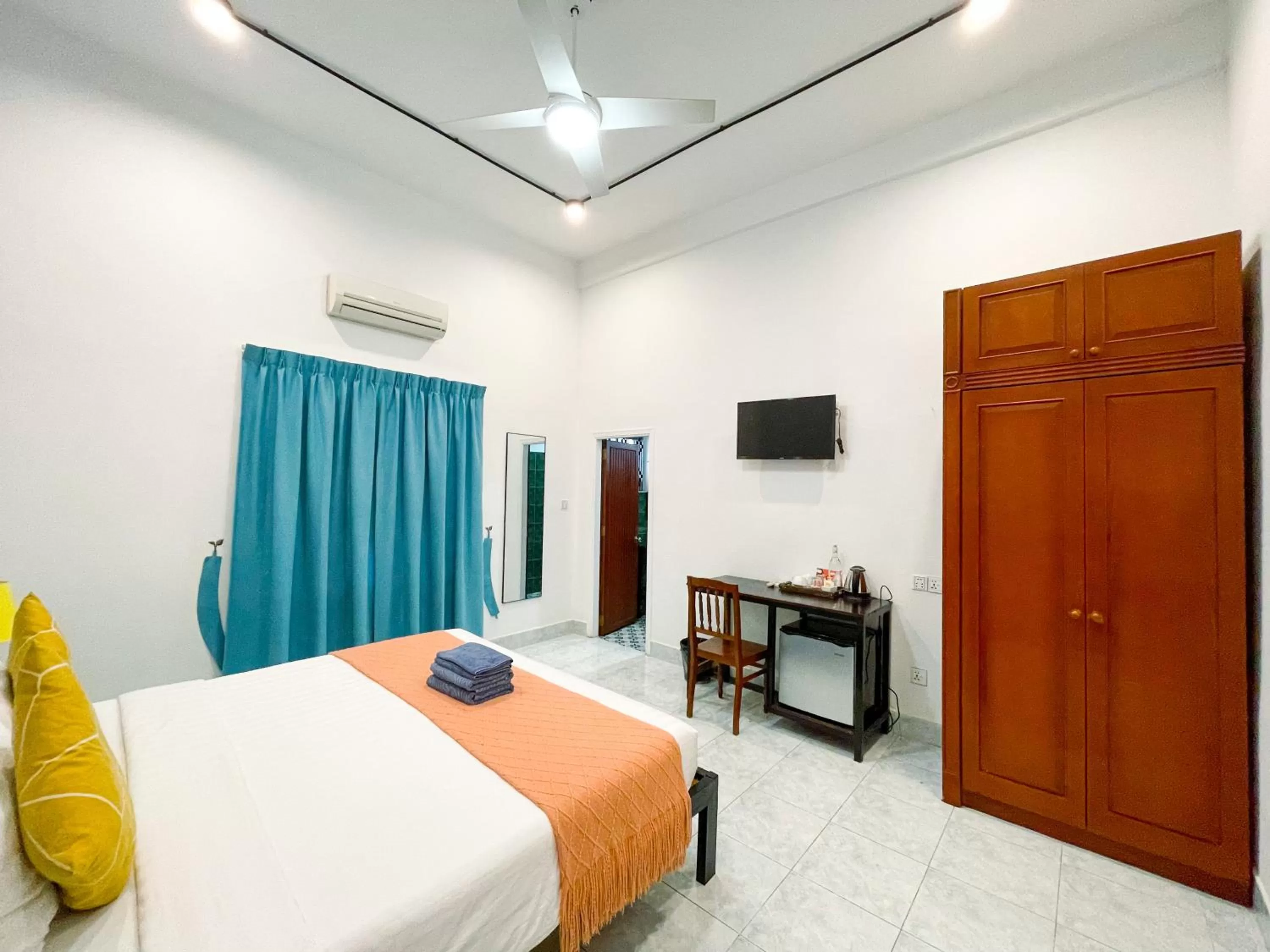 View (from property/room), Bed in Birdcage Boutique