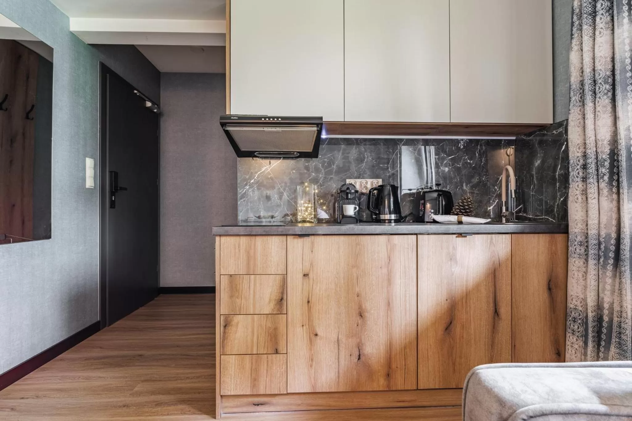 Coffee/tea facilities in Apartamenty Jedlina