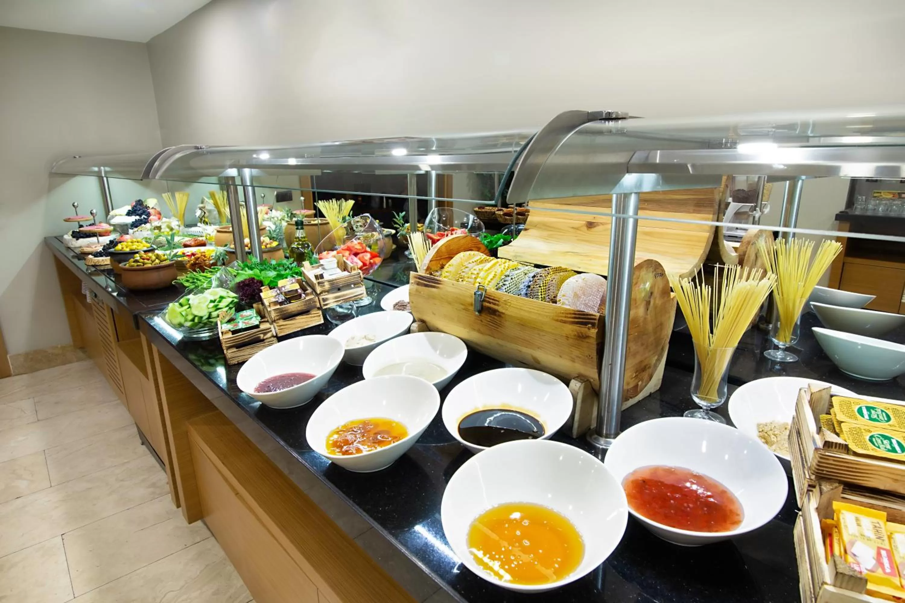 Food and drinks in Ramada Encore by Wyndham Gebze