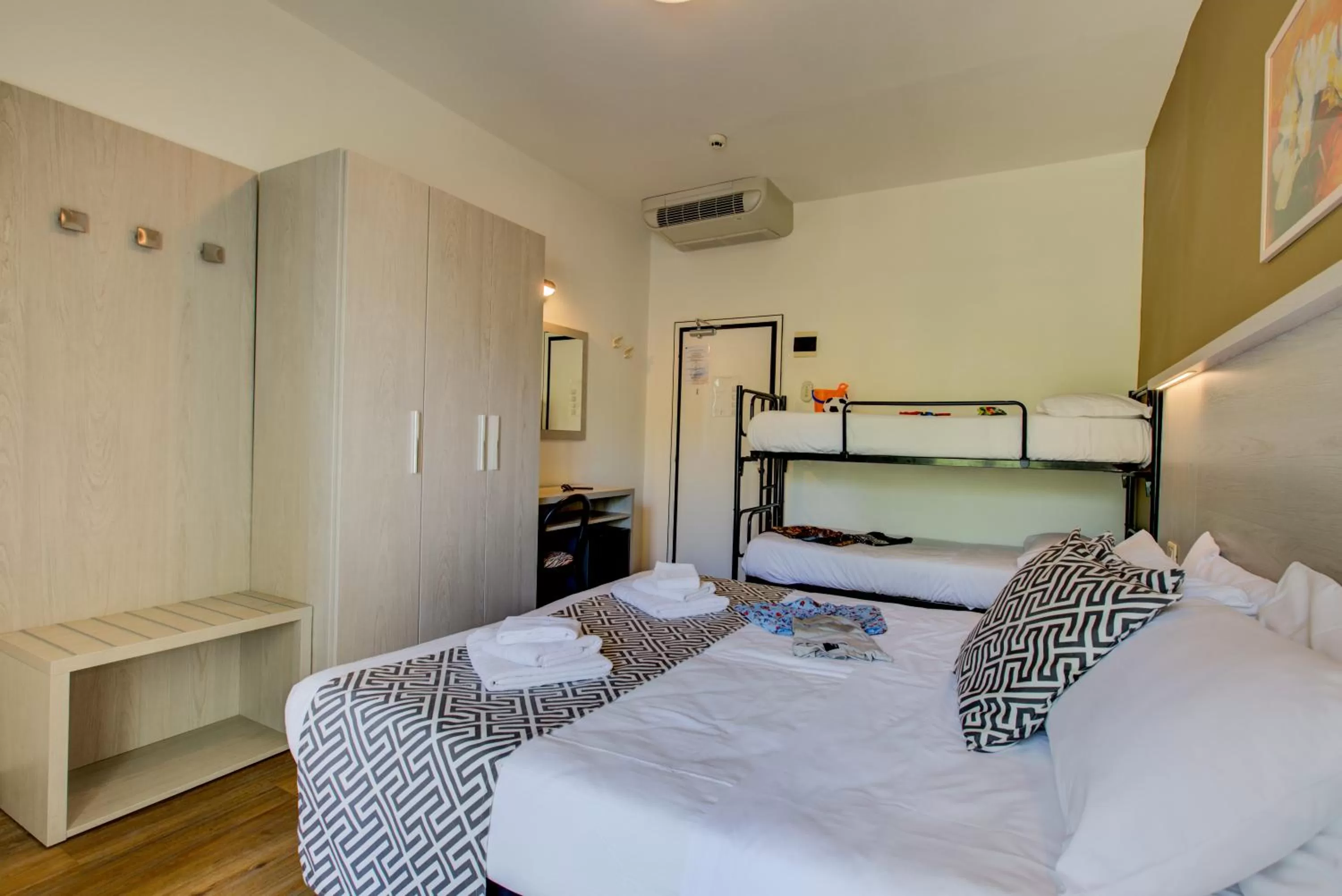 bunk bed, Bed in Hotel Christian Ideale Per Famiglie