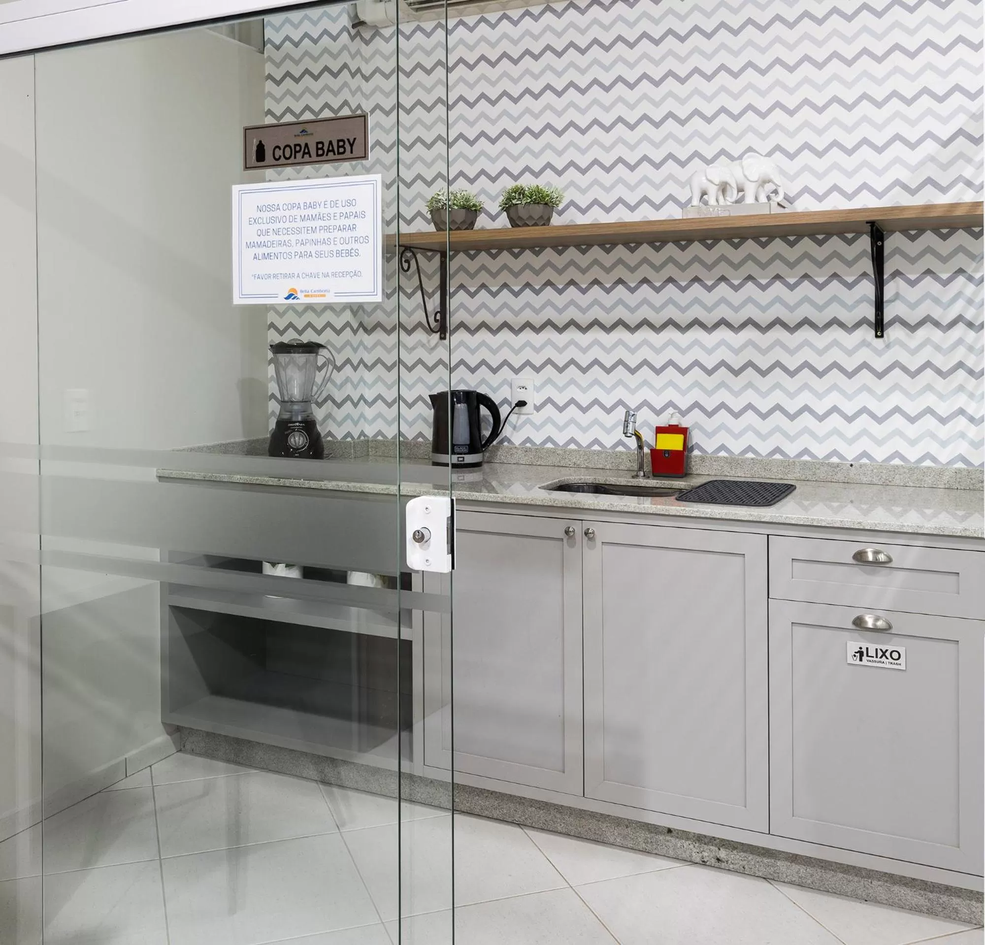 Coffee/tea facilities in Hotel Bella Camboriú