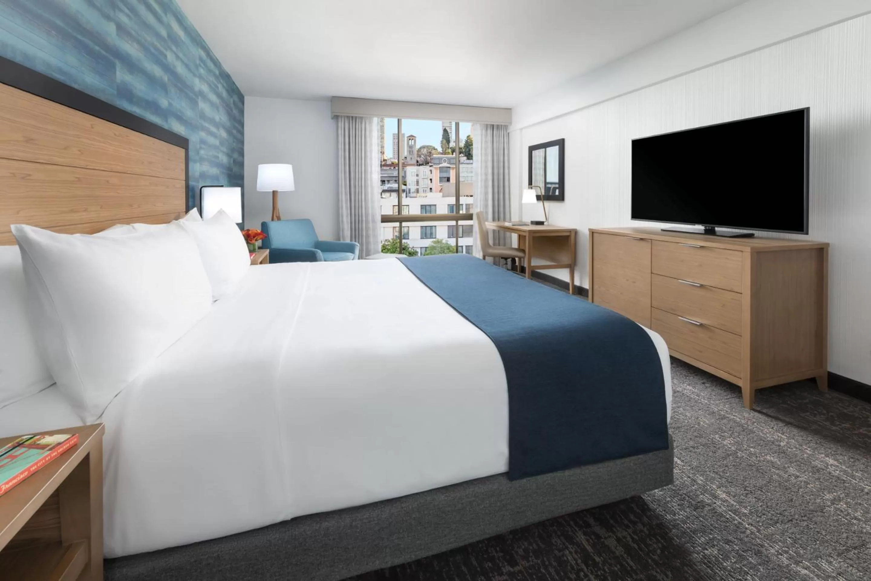 Photo of the whole room, Bed in Hotel Caza Fisherman's Wharf