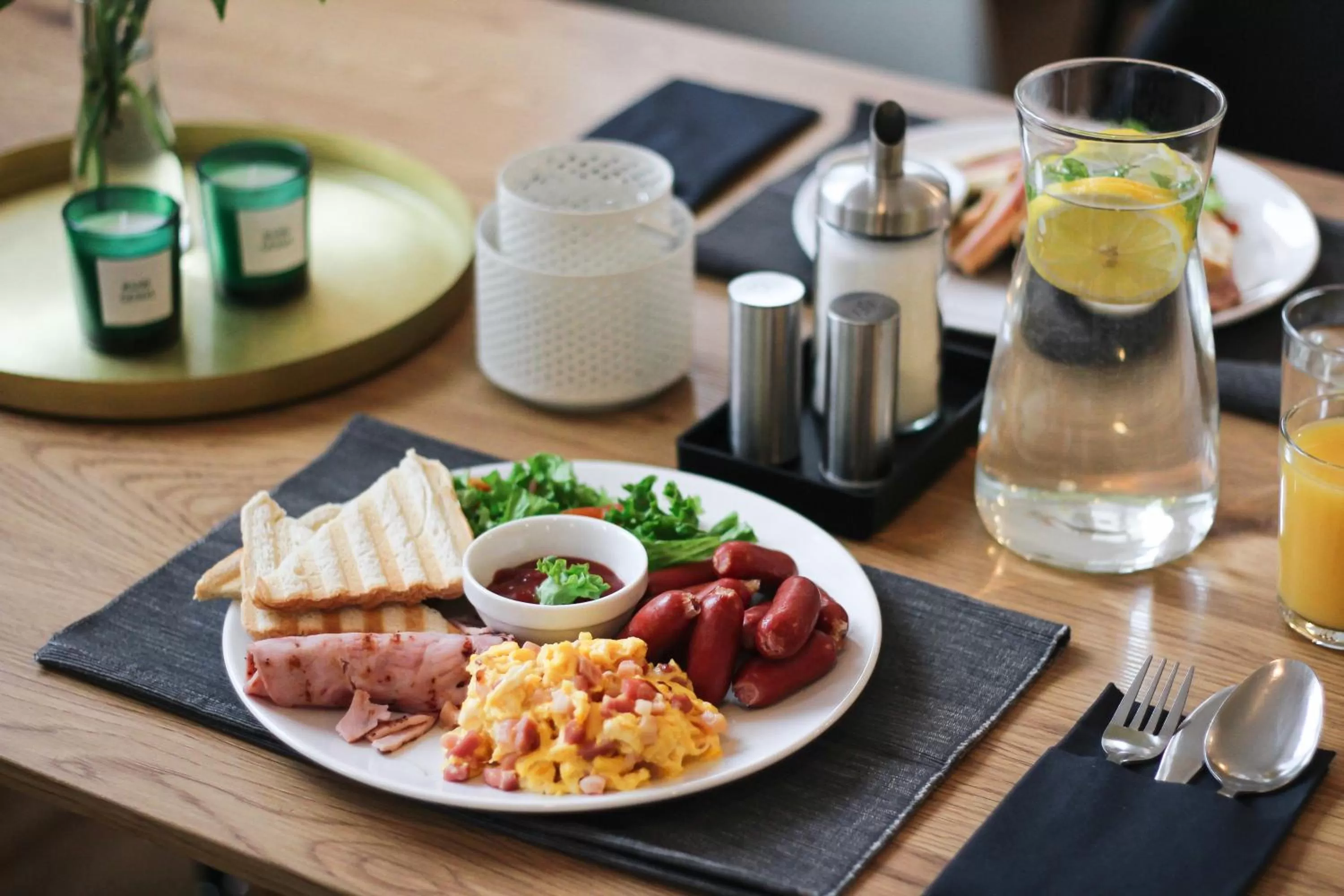 Breakfast in Hotel ATLAS