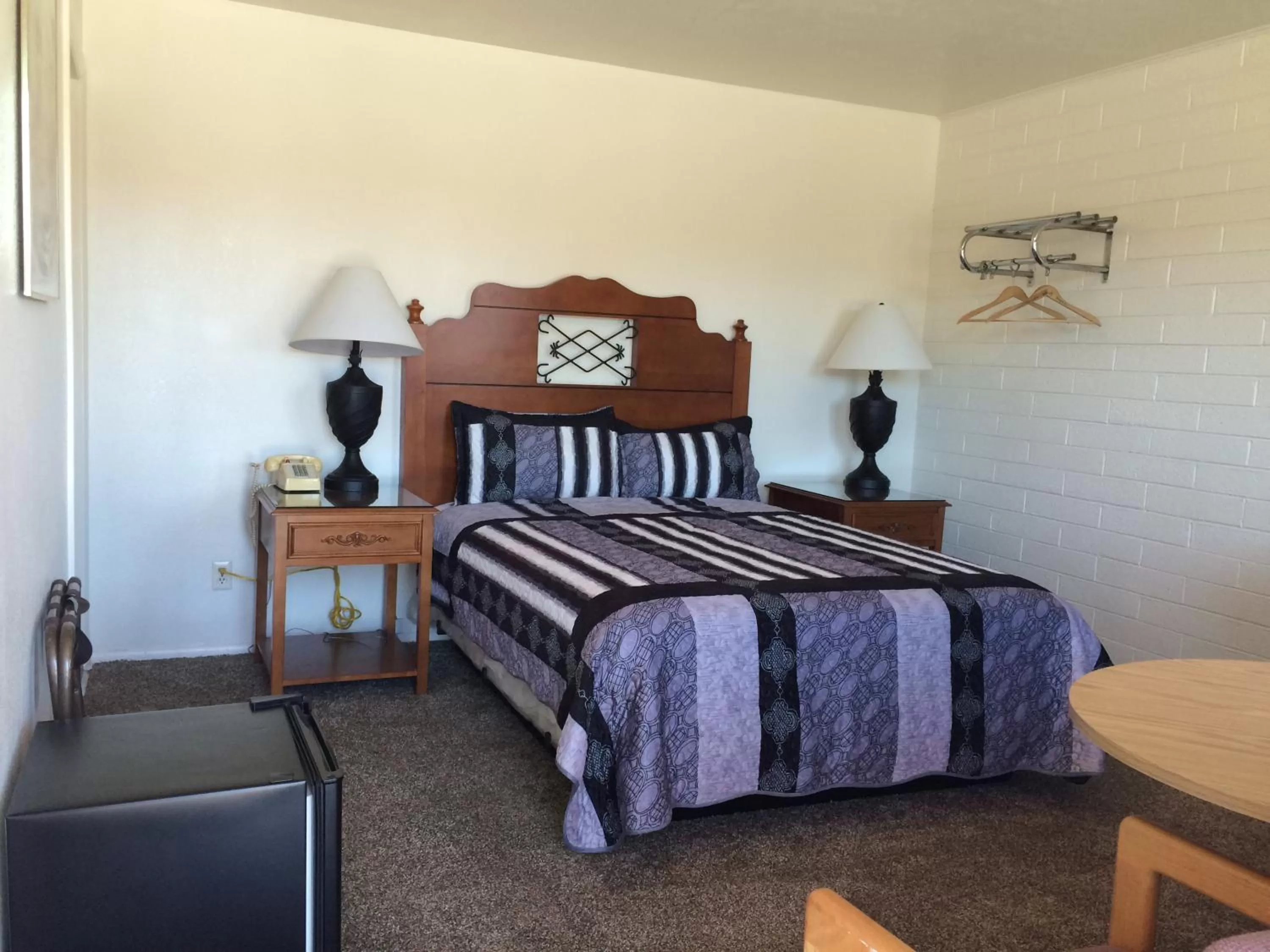 Bed in Bryce Way Motel