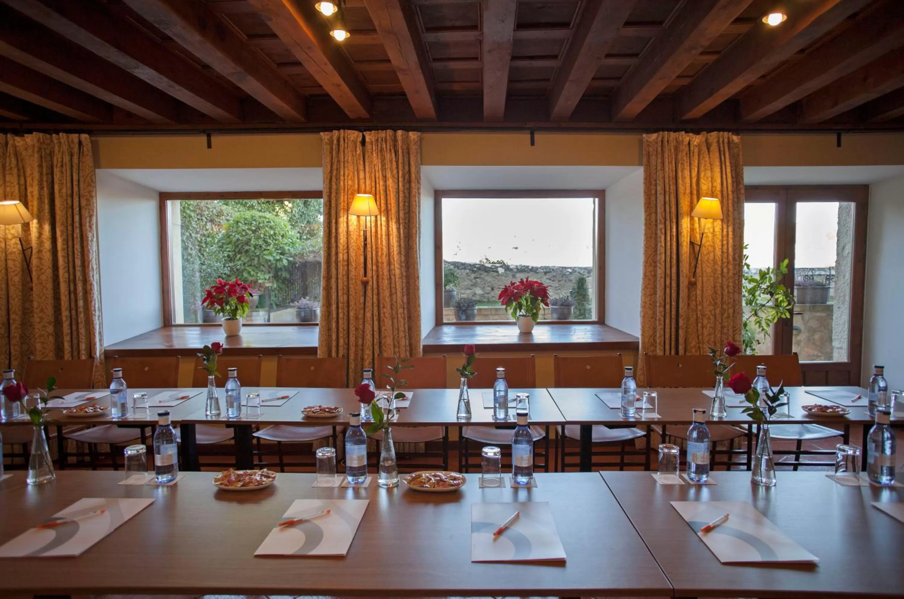 Meeting/conference room in Hospederia de Santo Domingo