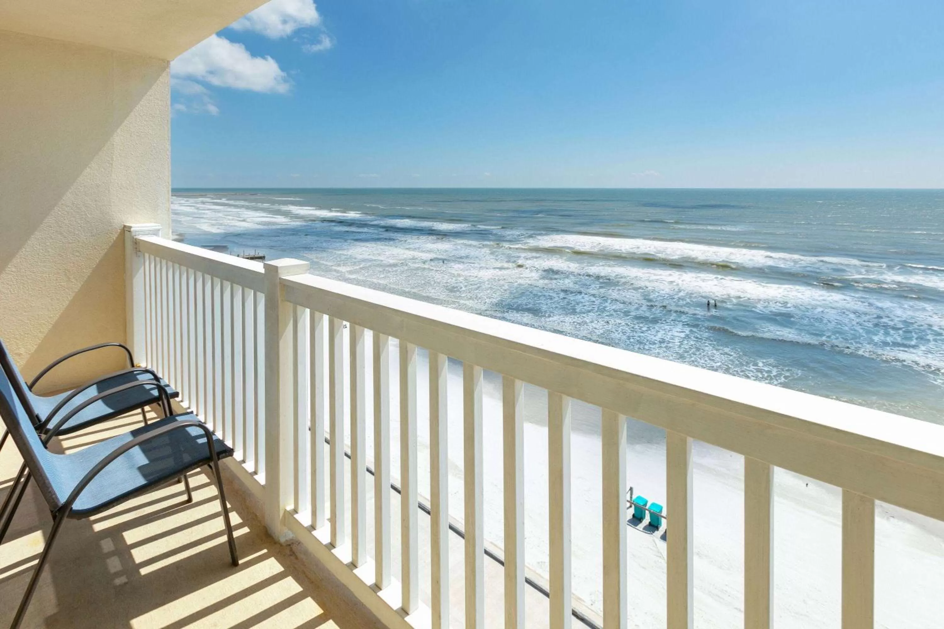 Bed in Wyndham Corpus Christi Resort North Padre Island