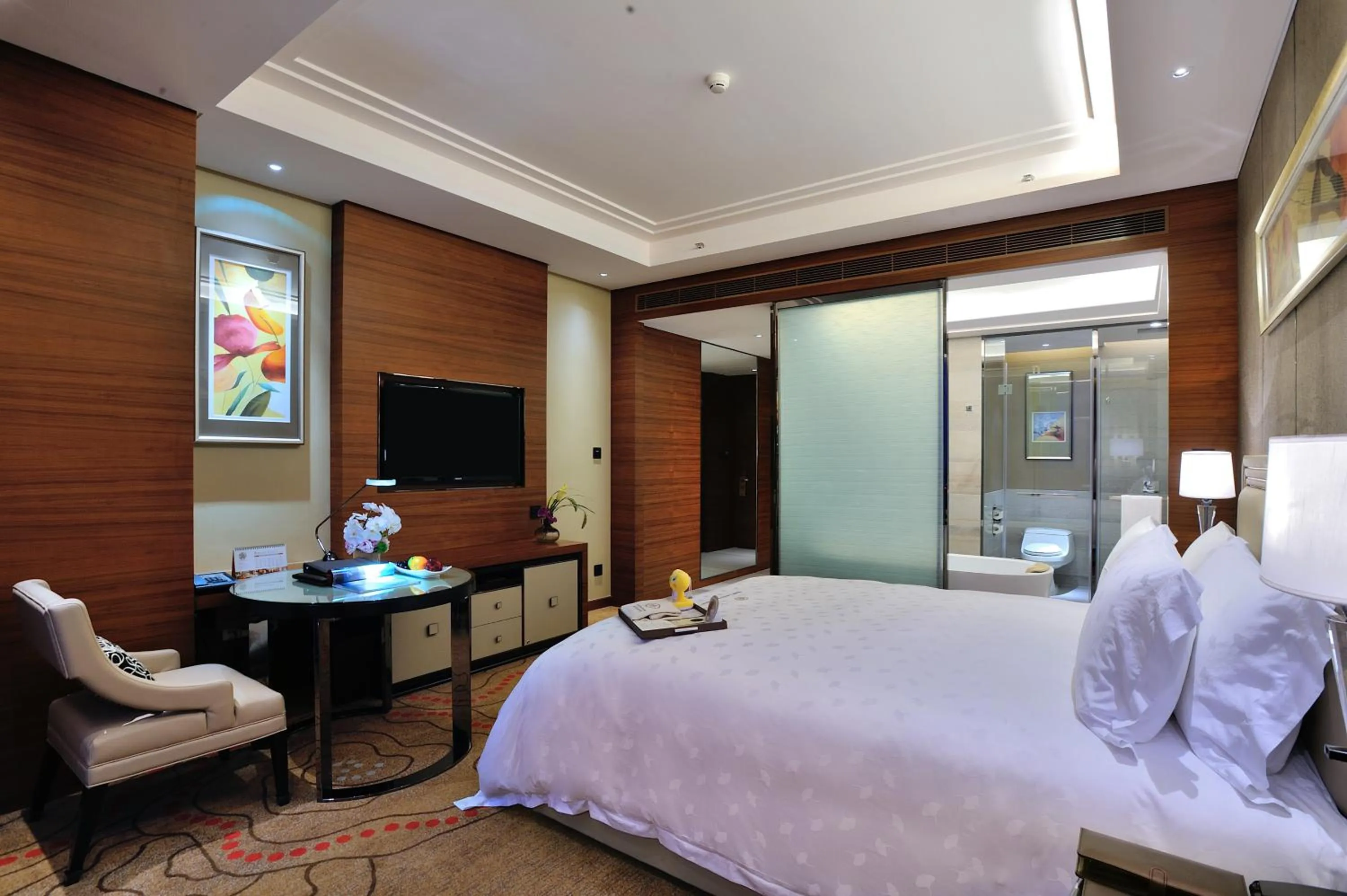 Photo of the whole room, Bed in Dongguan Kande International Hotel