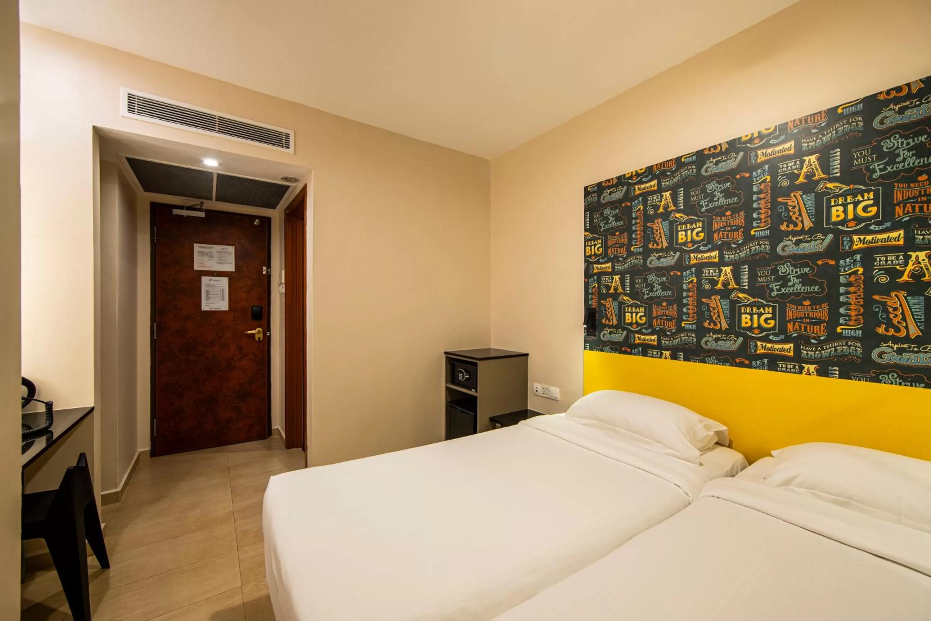 Bed in Fragrance Hotel - Oasis