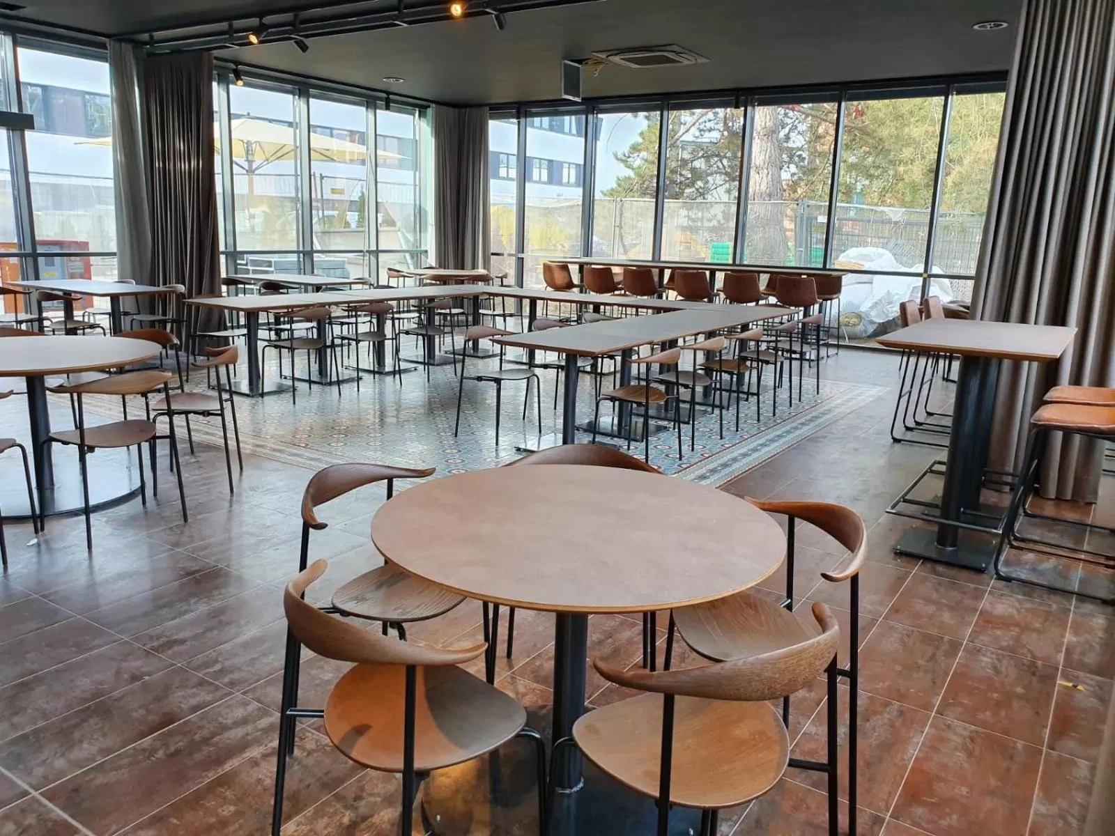 Restaurant/places to eat in Hotel im LESKANPark