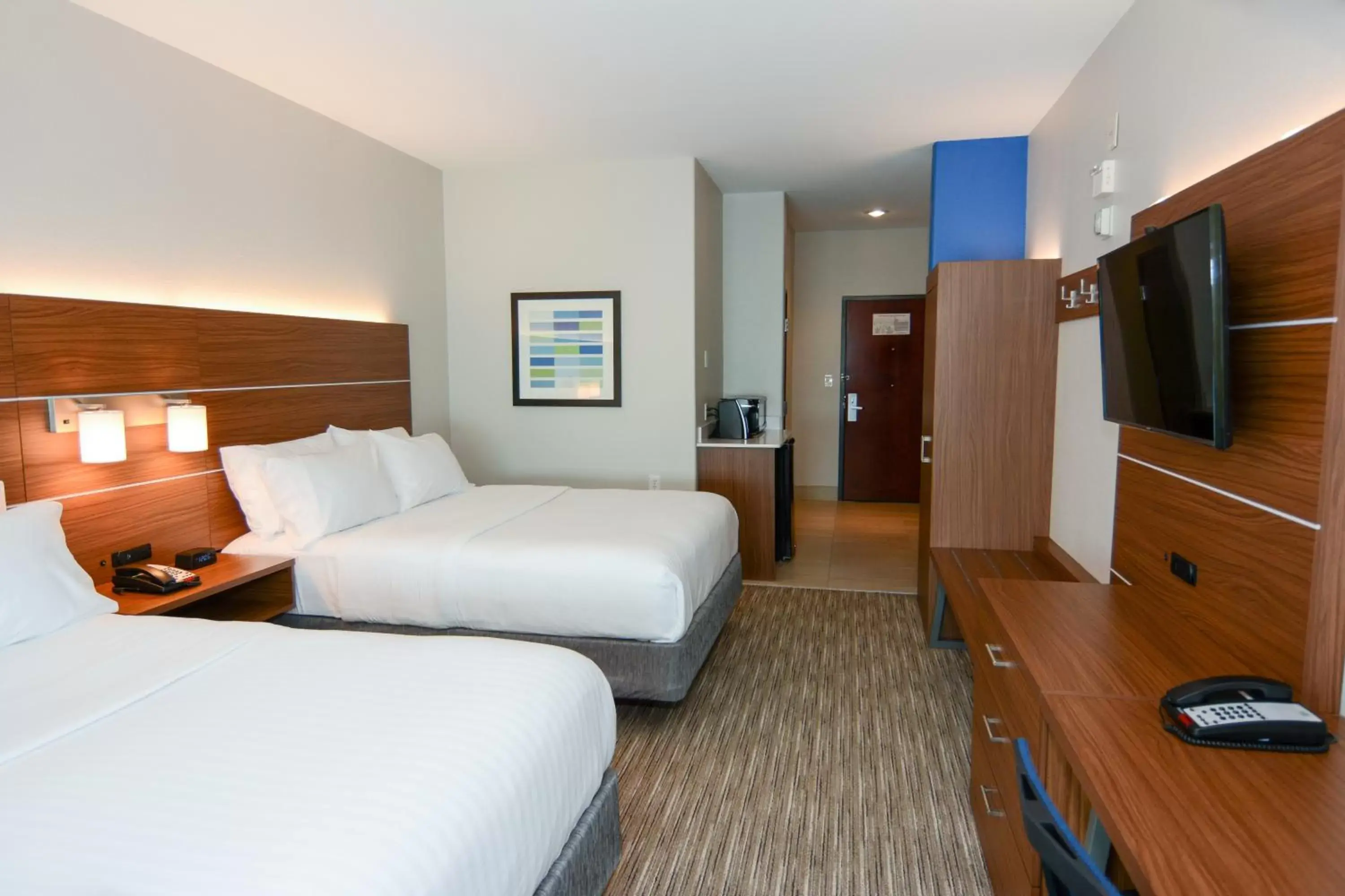 Standard Queen Room with Two Queen Beds in Holiday Inn Express Hotel & Suites New Boston by IHG Standard Queen Room with Two Queen Beds in Holiday Inn Express Hotel & Suites New Boston by IHG