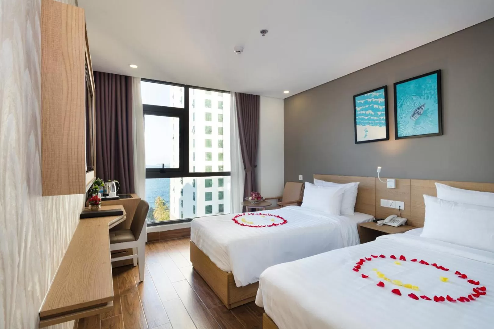 Photo of the whole room, Bed in Smile Hotel Nha Trang