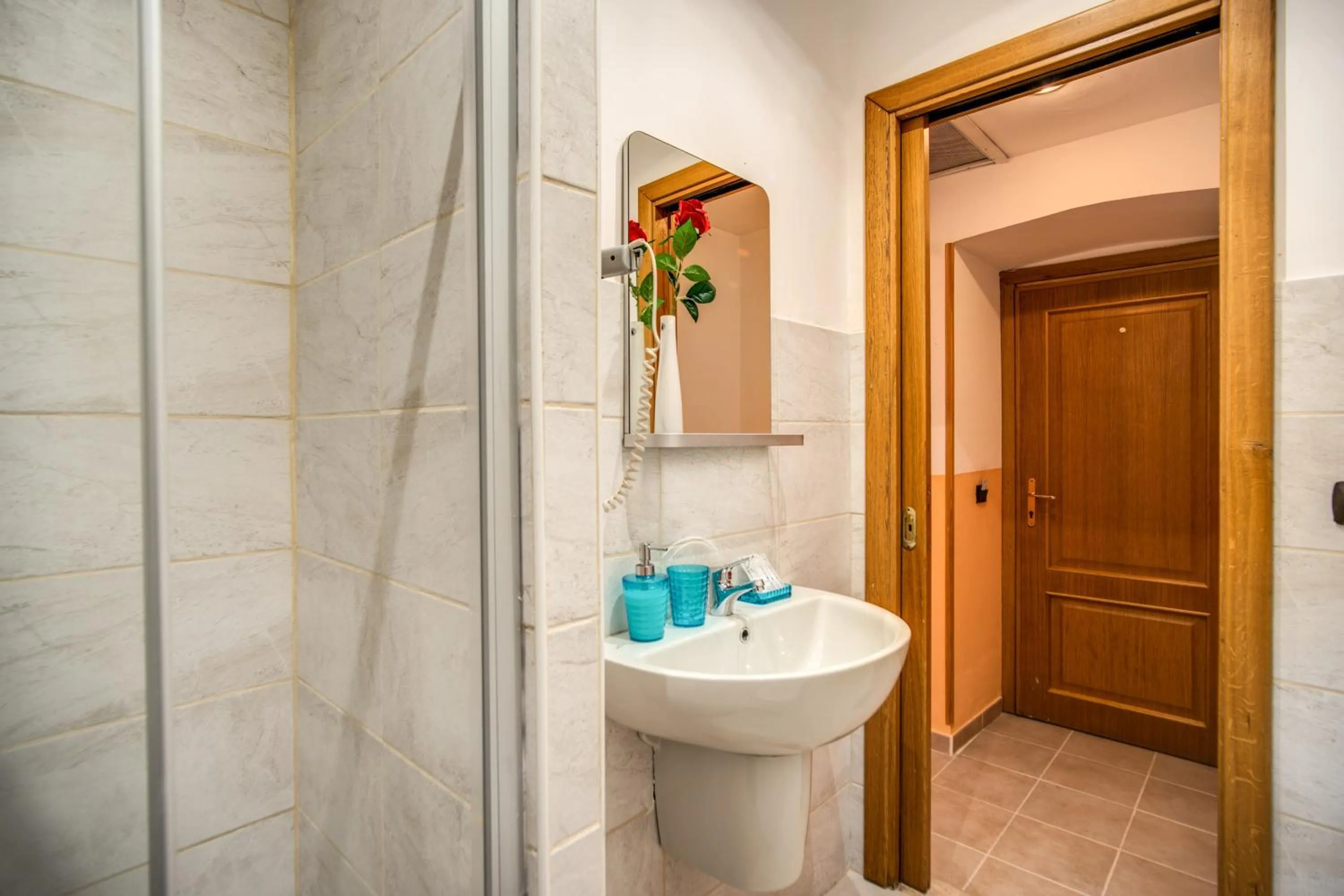 Bathroom in Magnifico Rome