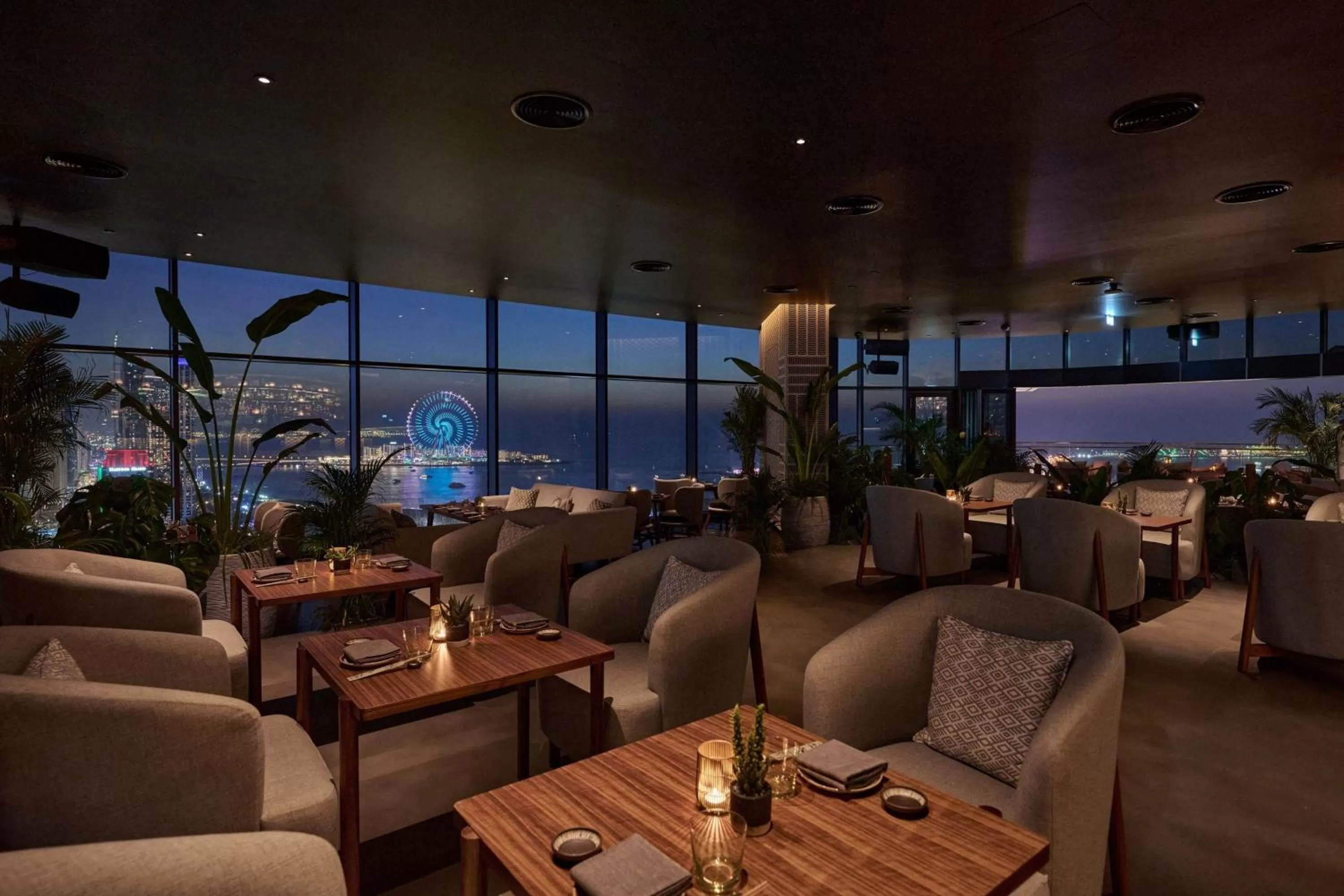 Restaurant/places to eat in W Dubai - Mina Seyahi