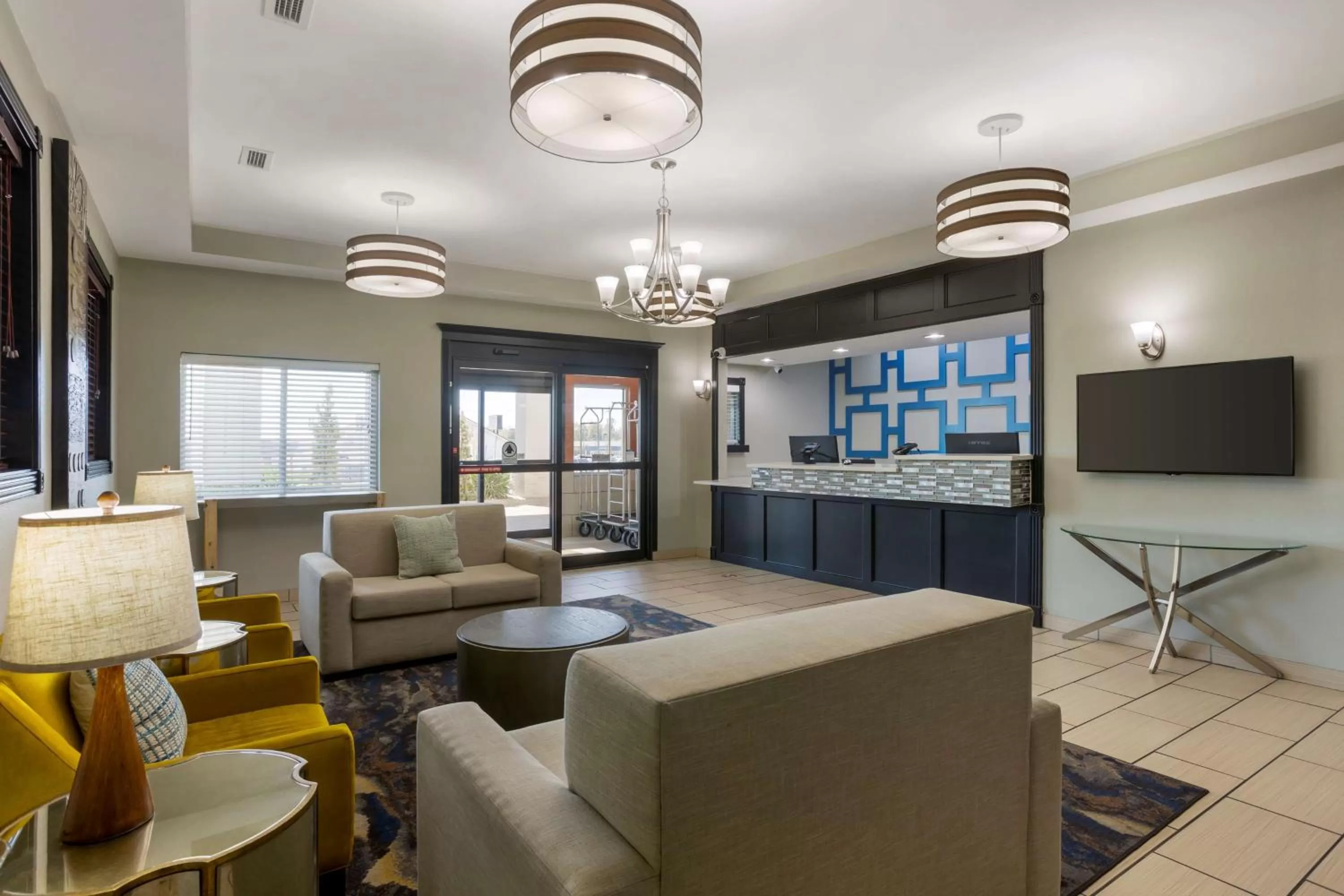 Lobby or reception in Best Western Plus Searcy Inn