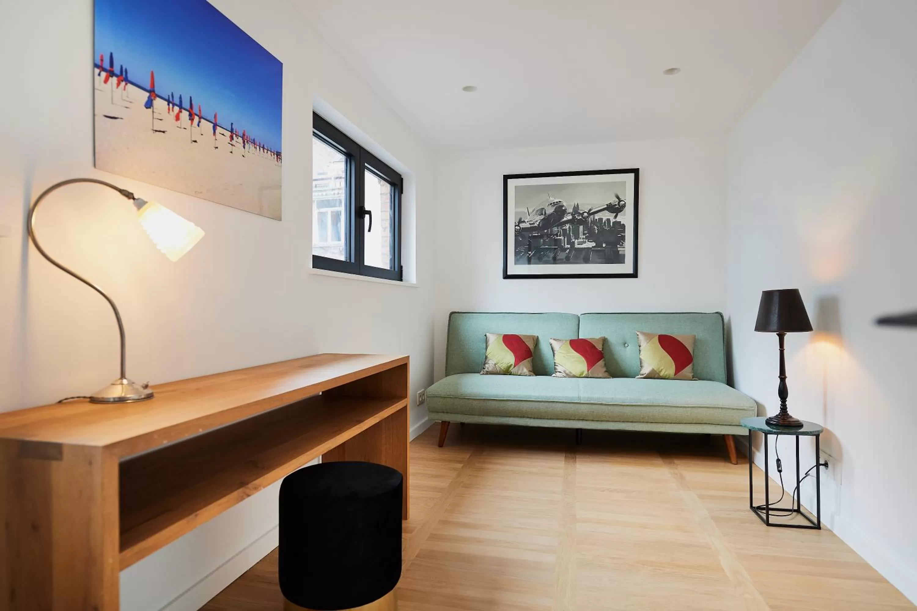 Seating Area in B&B Suites 124