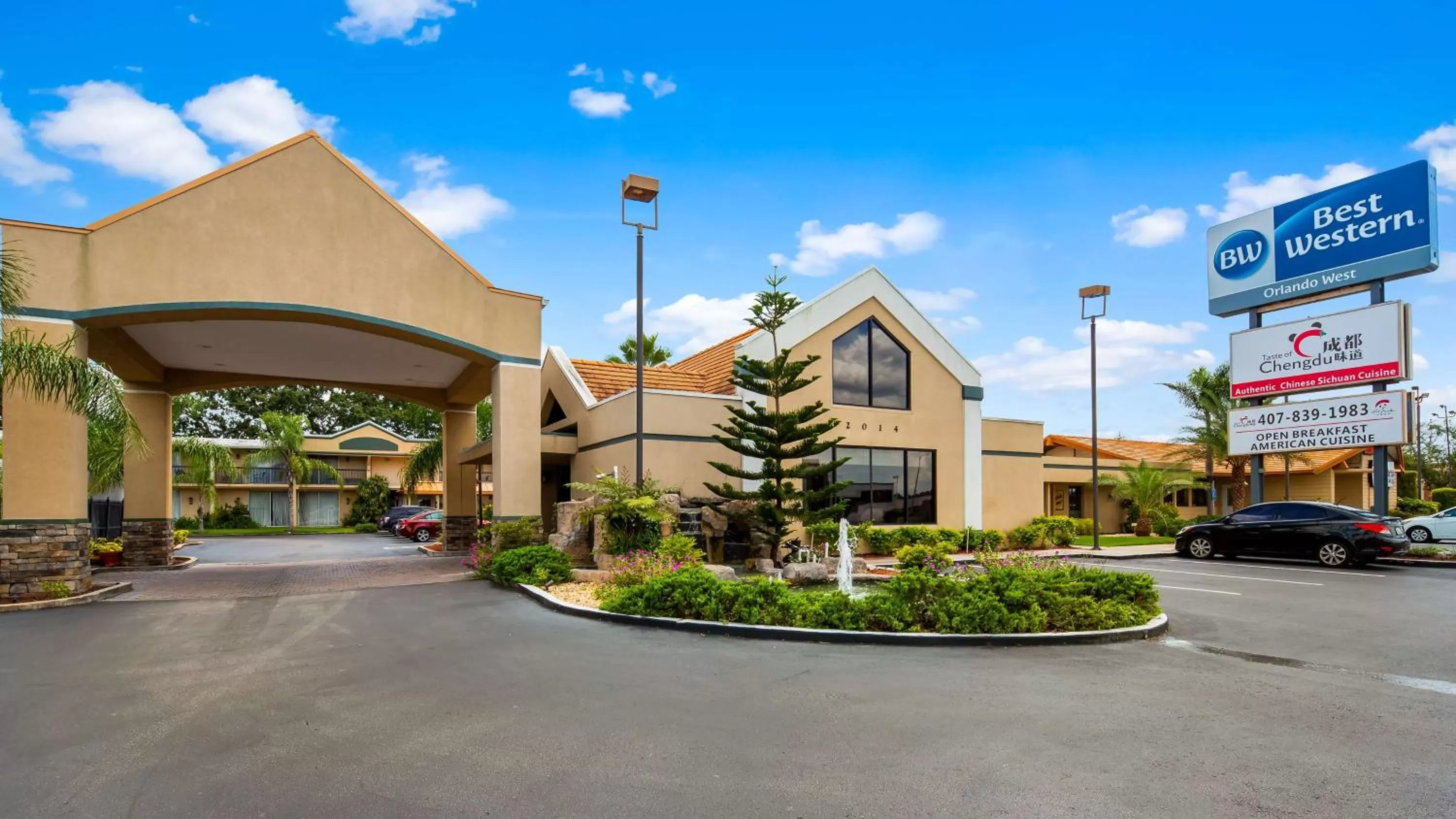 Property building in Best Western Orlando West
