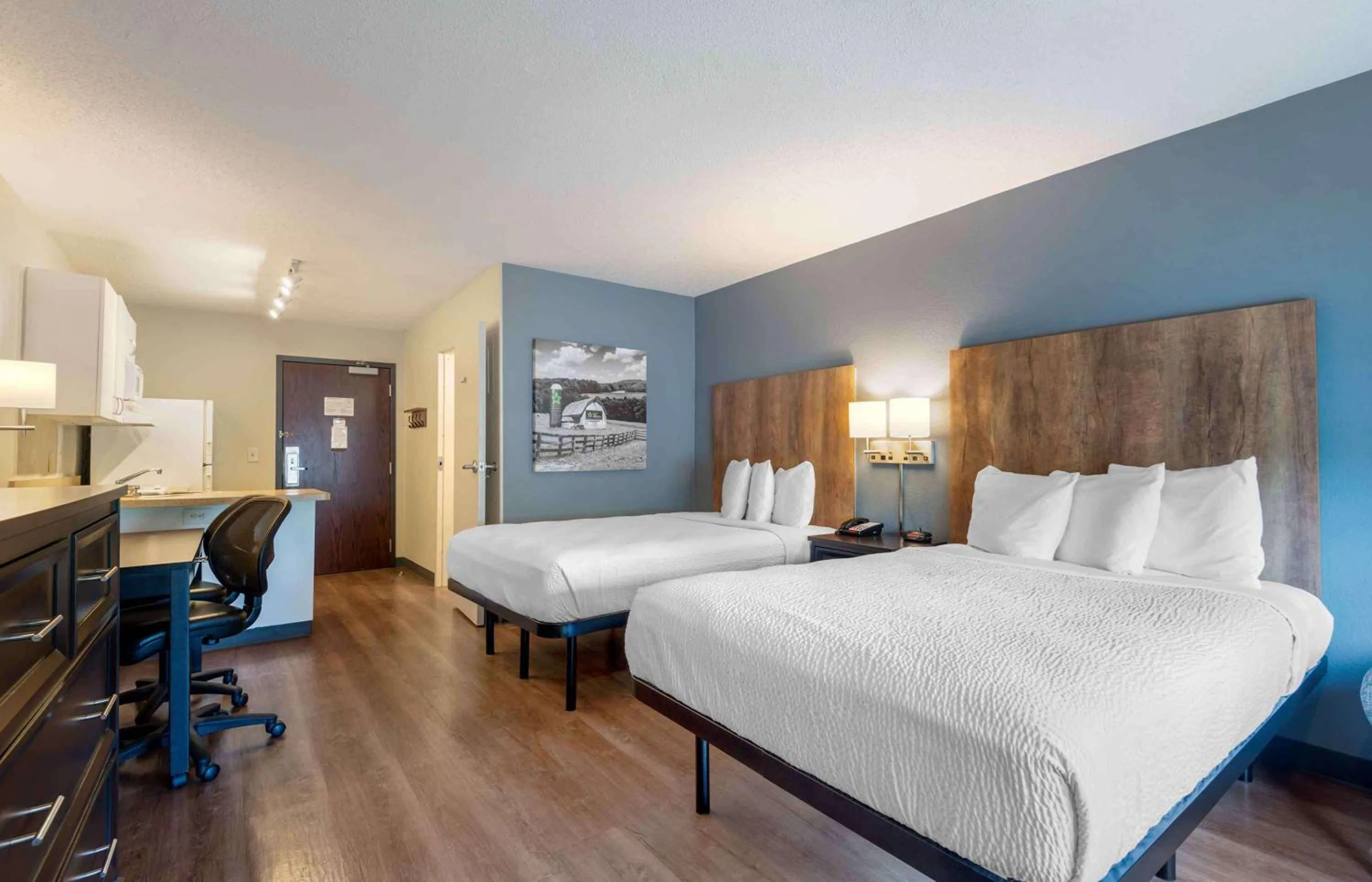 Bedroom, Bed in Extended Stay America Suites - Charlotte - University Place