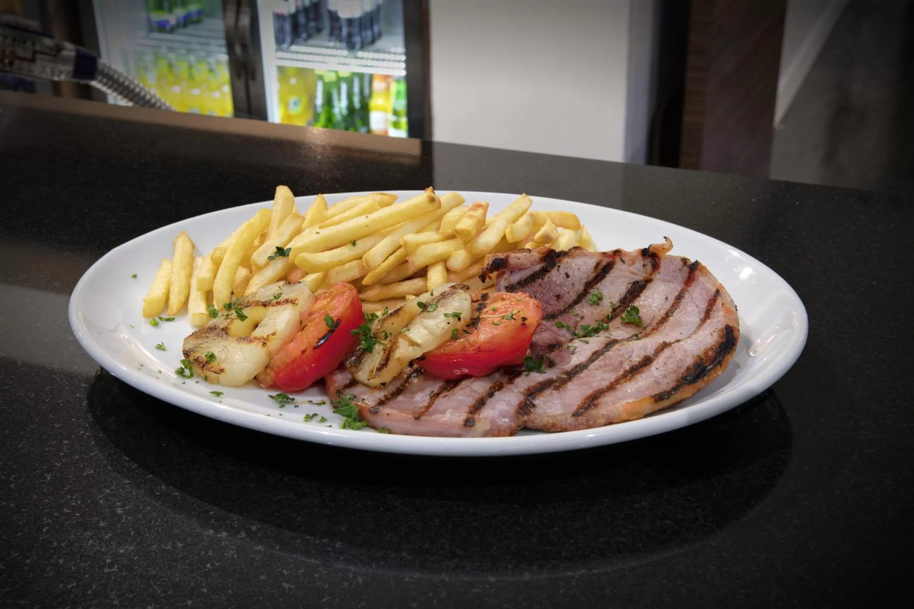 Restaurant/places to eat in Holiday Inn Express London Heathrow T5 by IHG