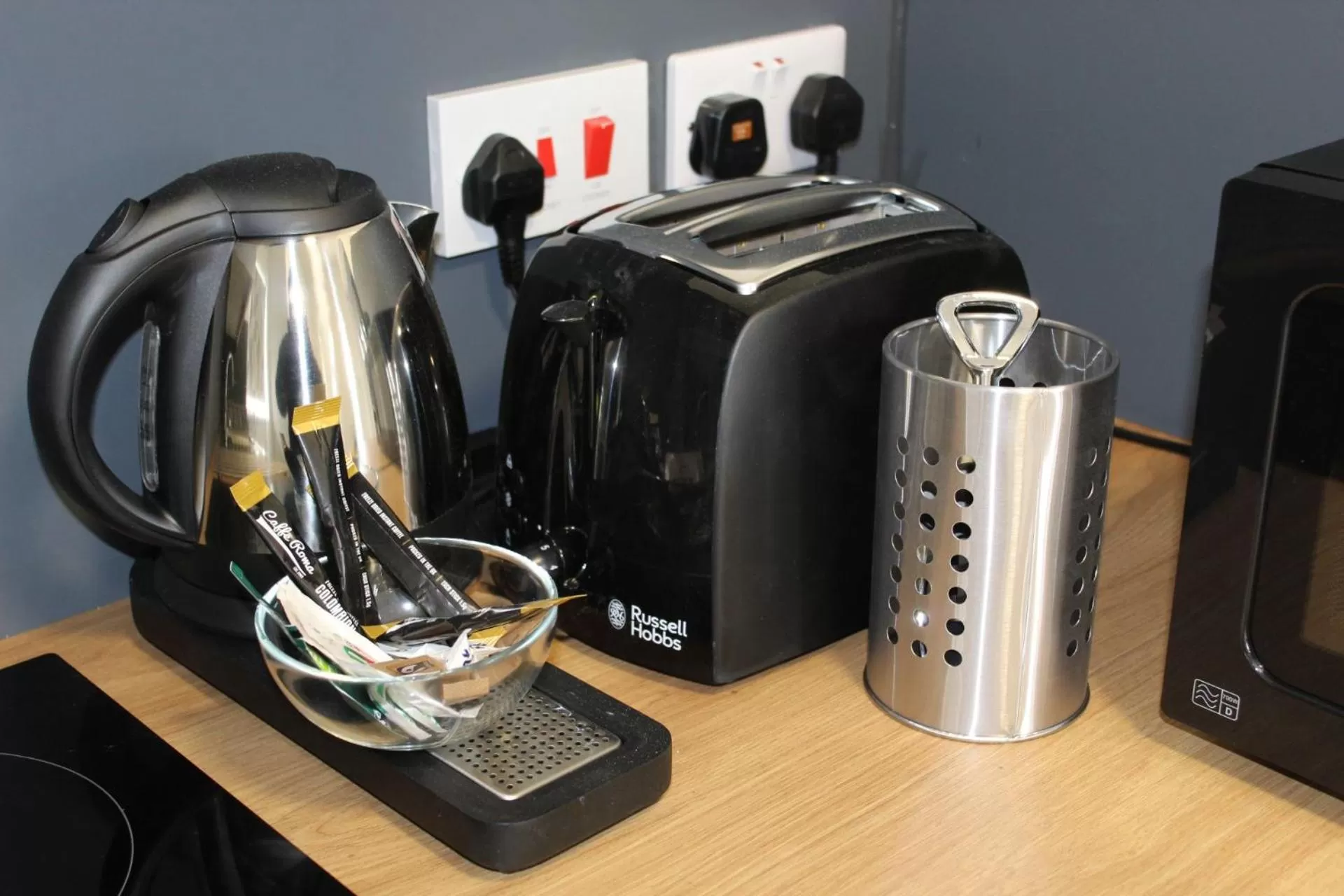 Coffee/Tea Facilities in Rokna