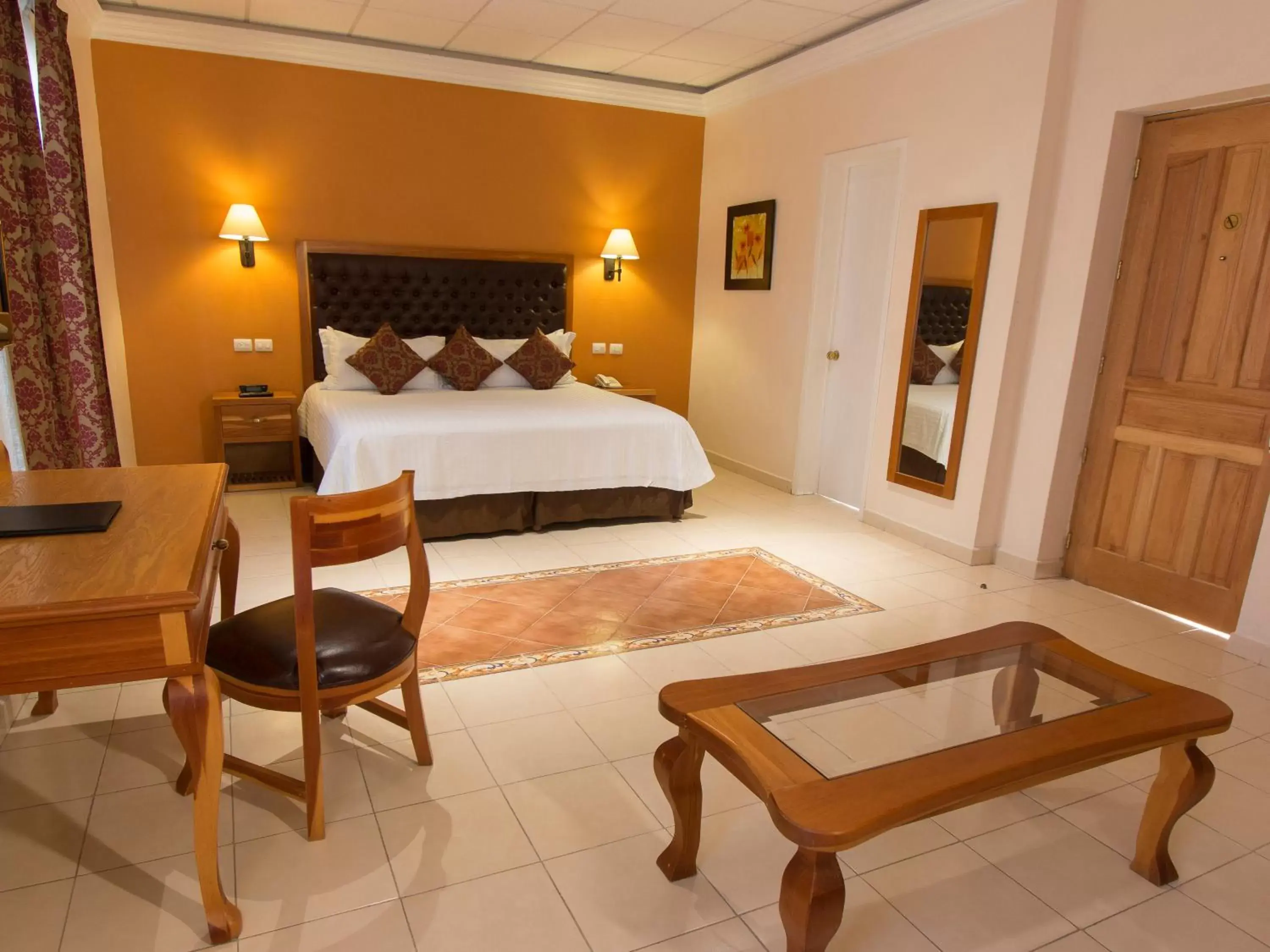 Junior Suite in Hotel Rio Queretaro Junior Suite in Hotel Rio Queretaro