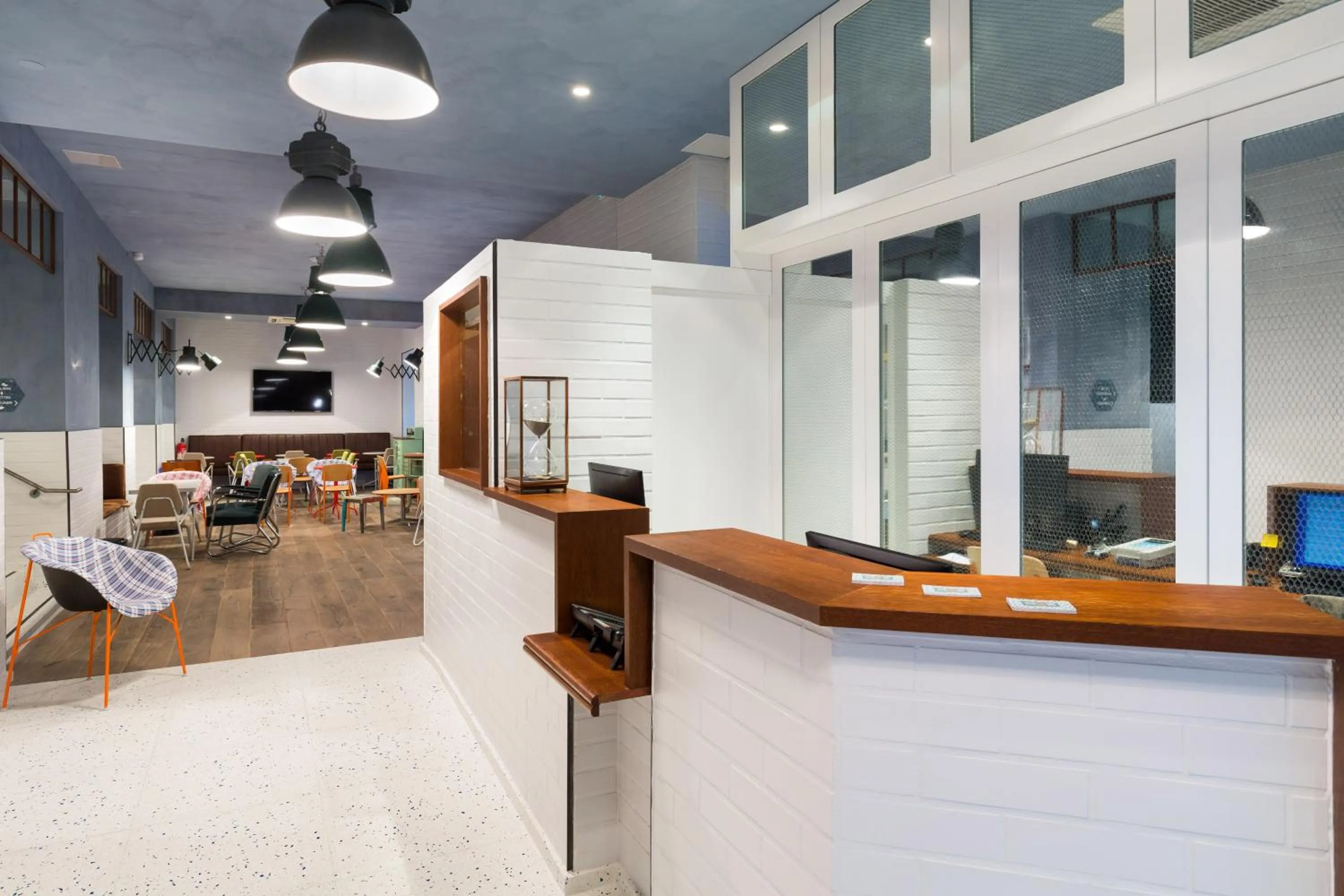 Lobby or reception, Lounge/Bar in Hôtel Ozz by Happyculture