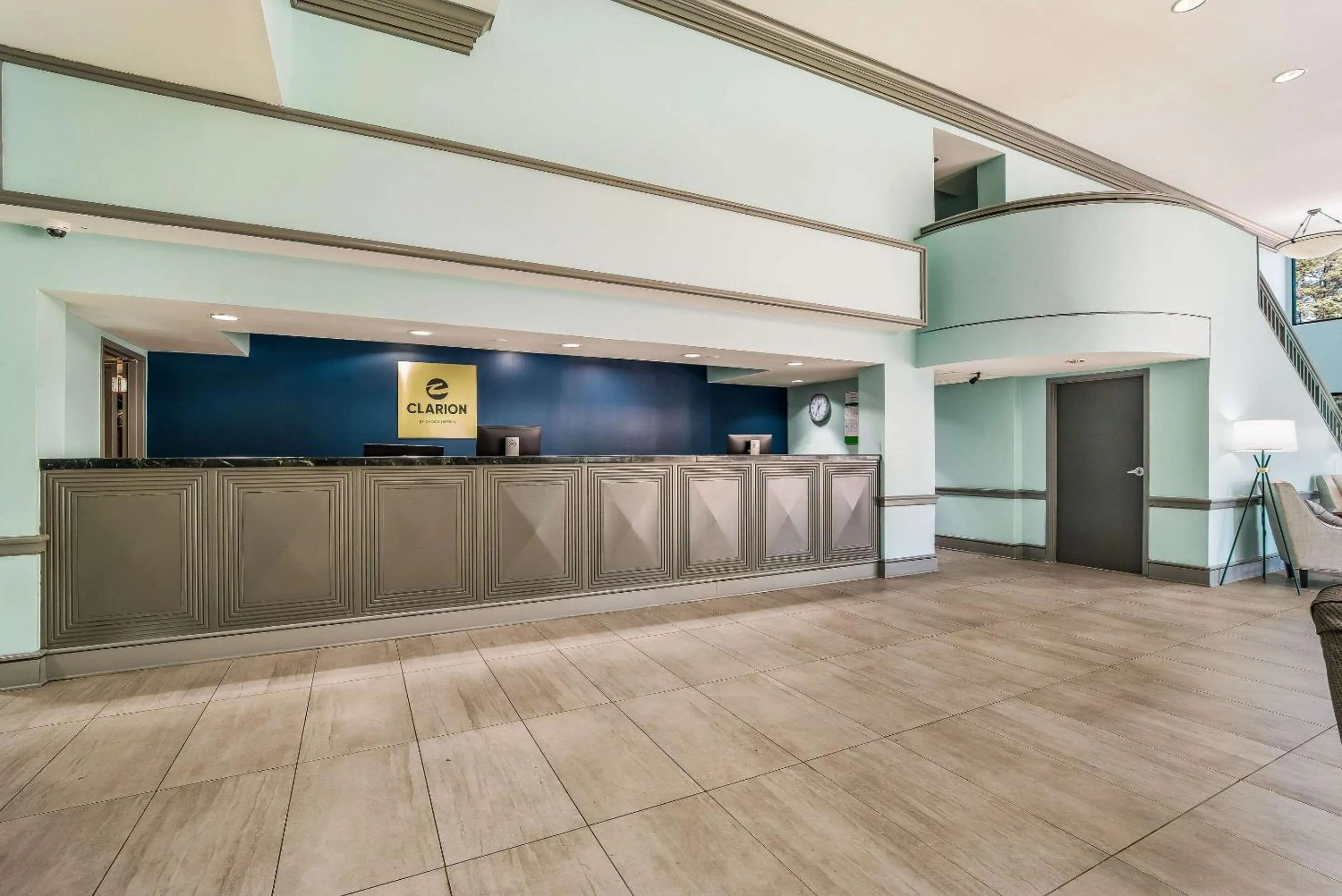 Lobby or reception in MainStay Suites Florence - Darlington