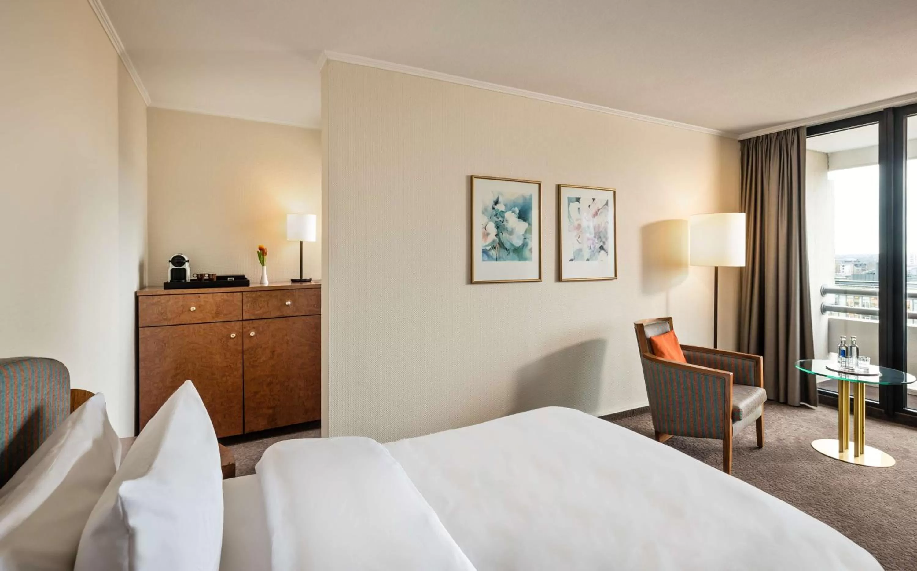 Bedroom, Bed in Lindner Hotel Dusseldorf Seestern, part of JdV by Hyatt