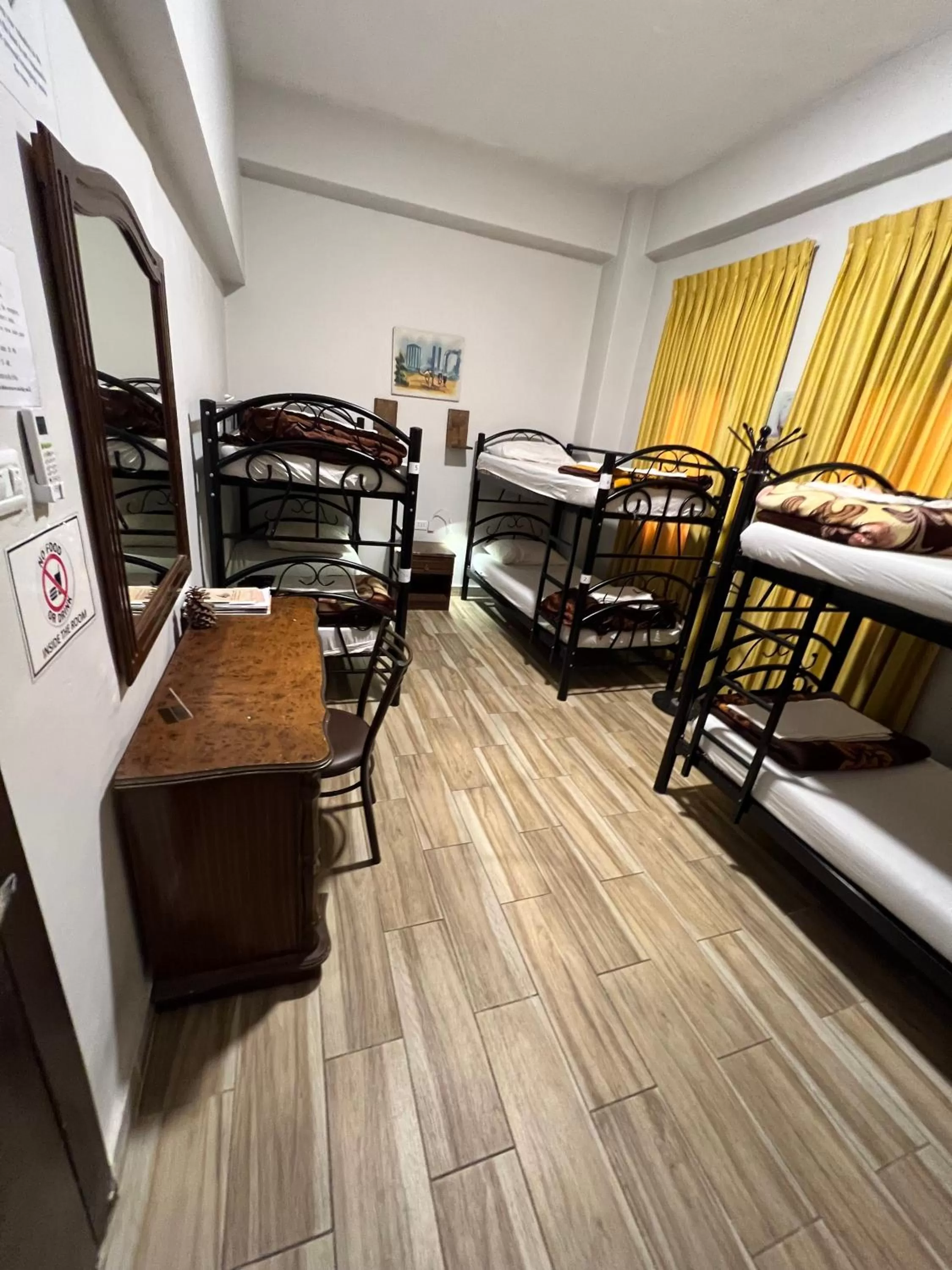 Single Bed in Female Dormitory Room in The Sydney Hotel