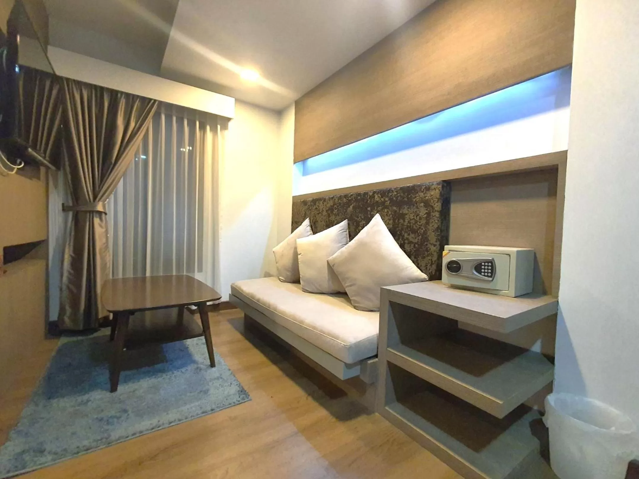 Living room, Bed in Marigold Lanna