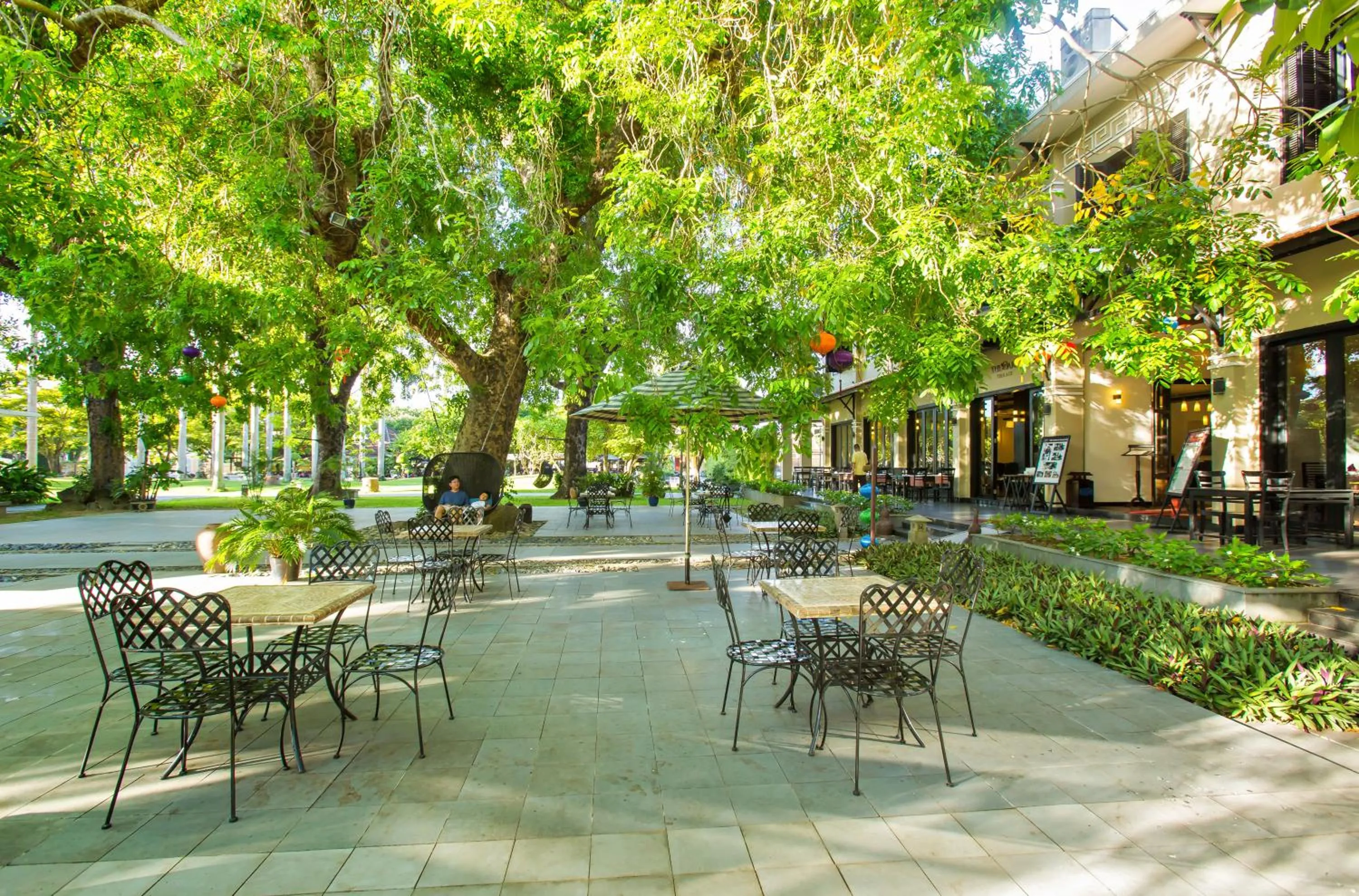 Garden view in HOI AN HISTORIC HOTEL