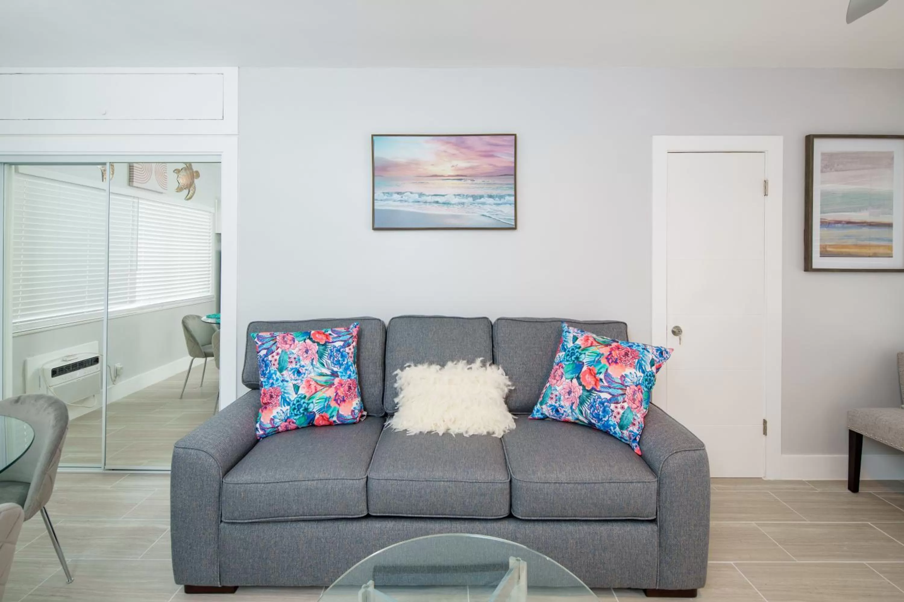 Seating area in The Surf Hollywood Beach