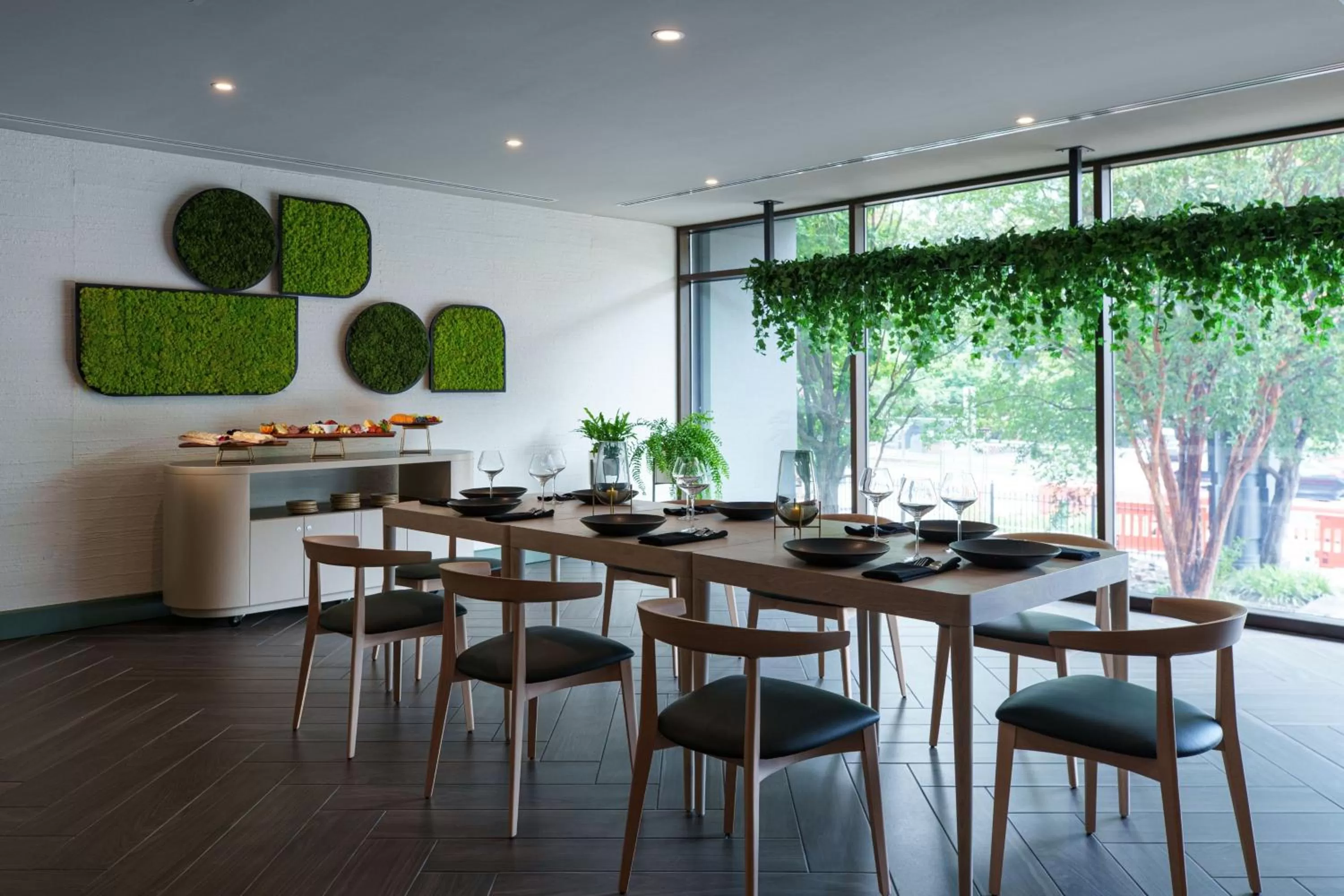 Restaurant/places to eat in The Ven at Embassy Row, Washington, D.C., a Tribute Portfolio Hotel