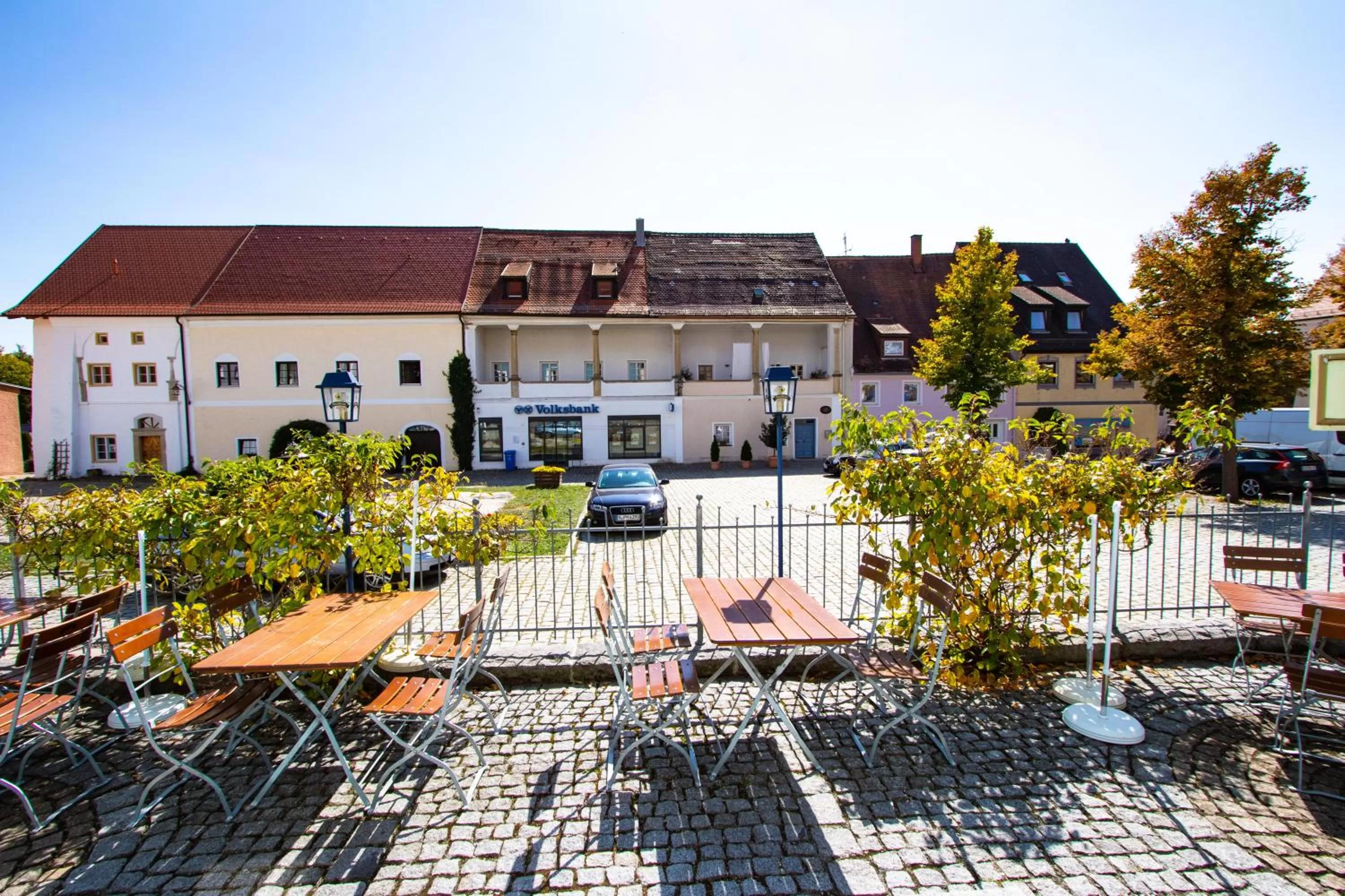 Restaurant/places to eat in Schwarzacher Hof in Niederbayern
