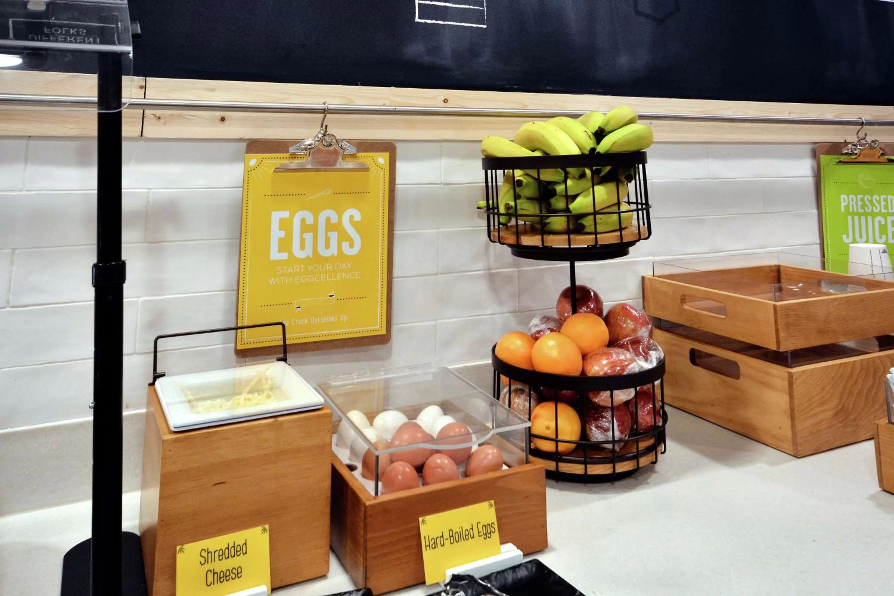 Breakfast in Hampton Inn Raleigh Capital Blvd North