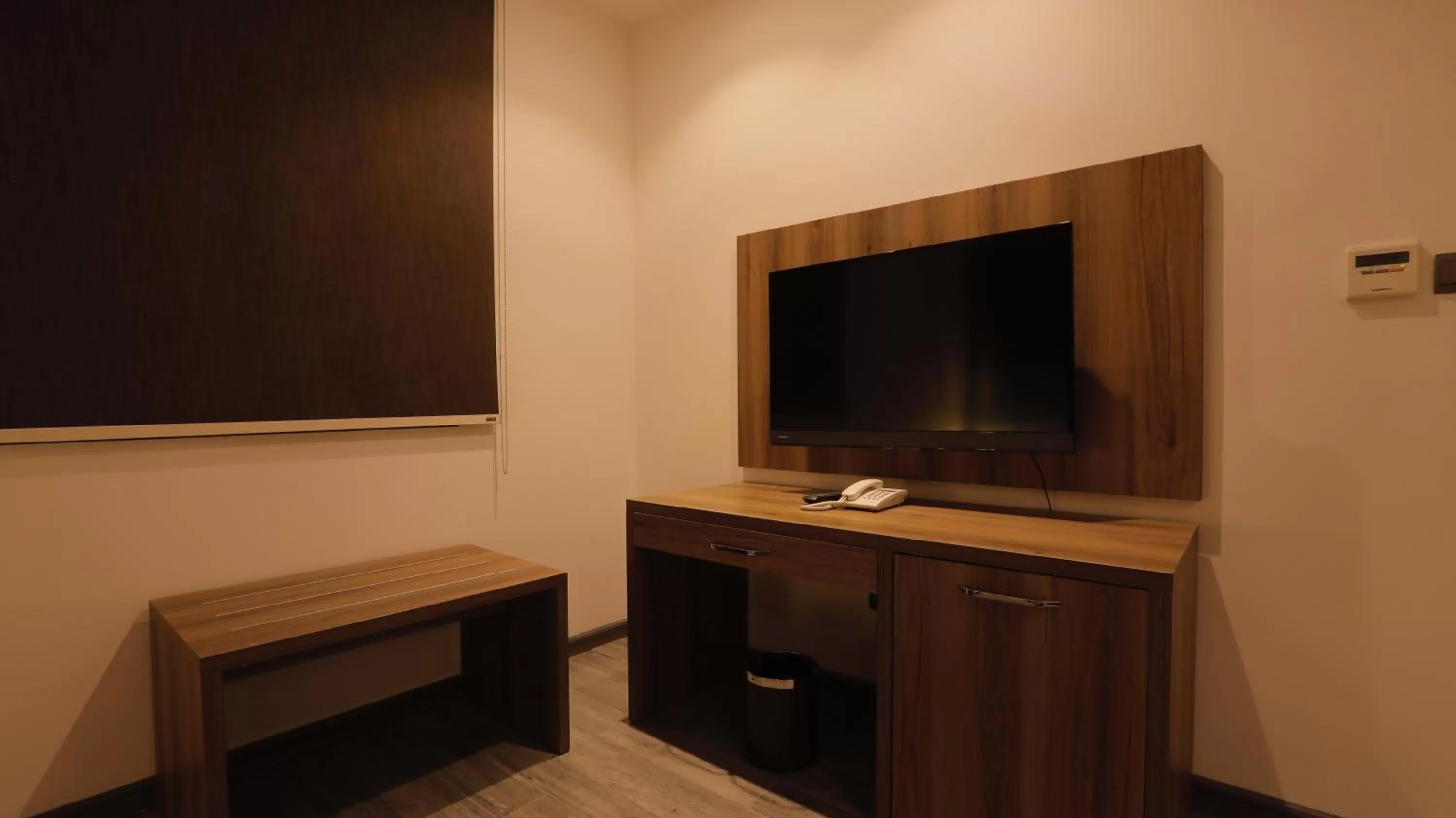 TV and multimedia, TV/Entertainment Center in Stay Inn Suites