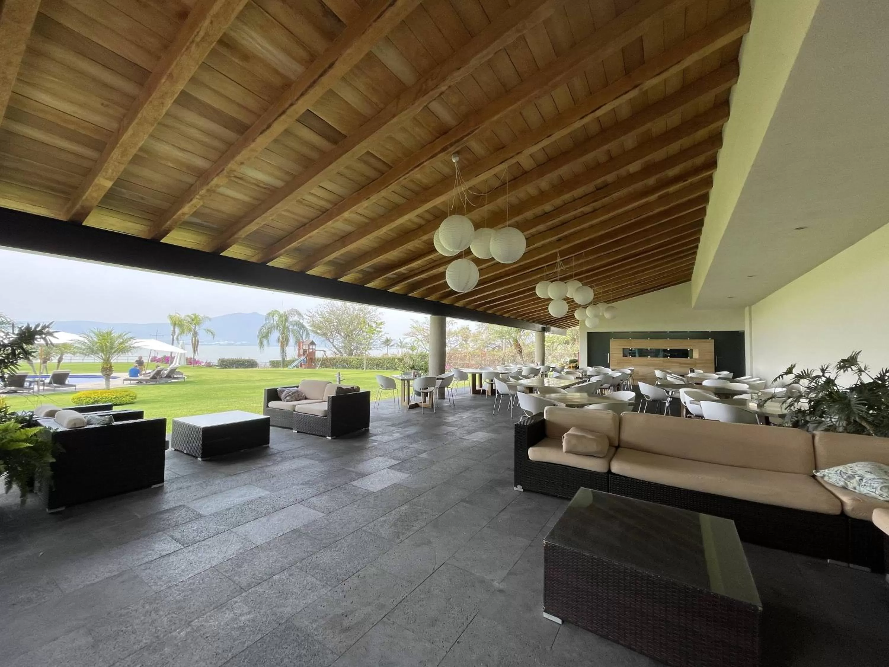 Restaurant/places to eat in La Reserva Chapala