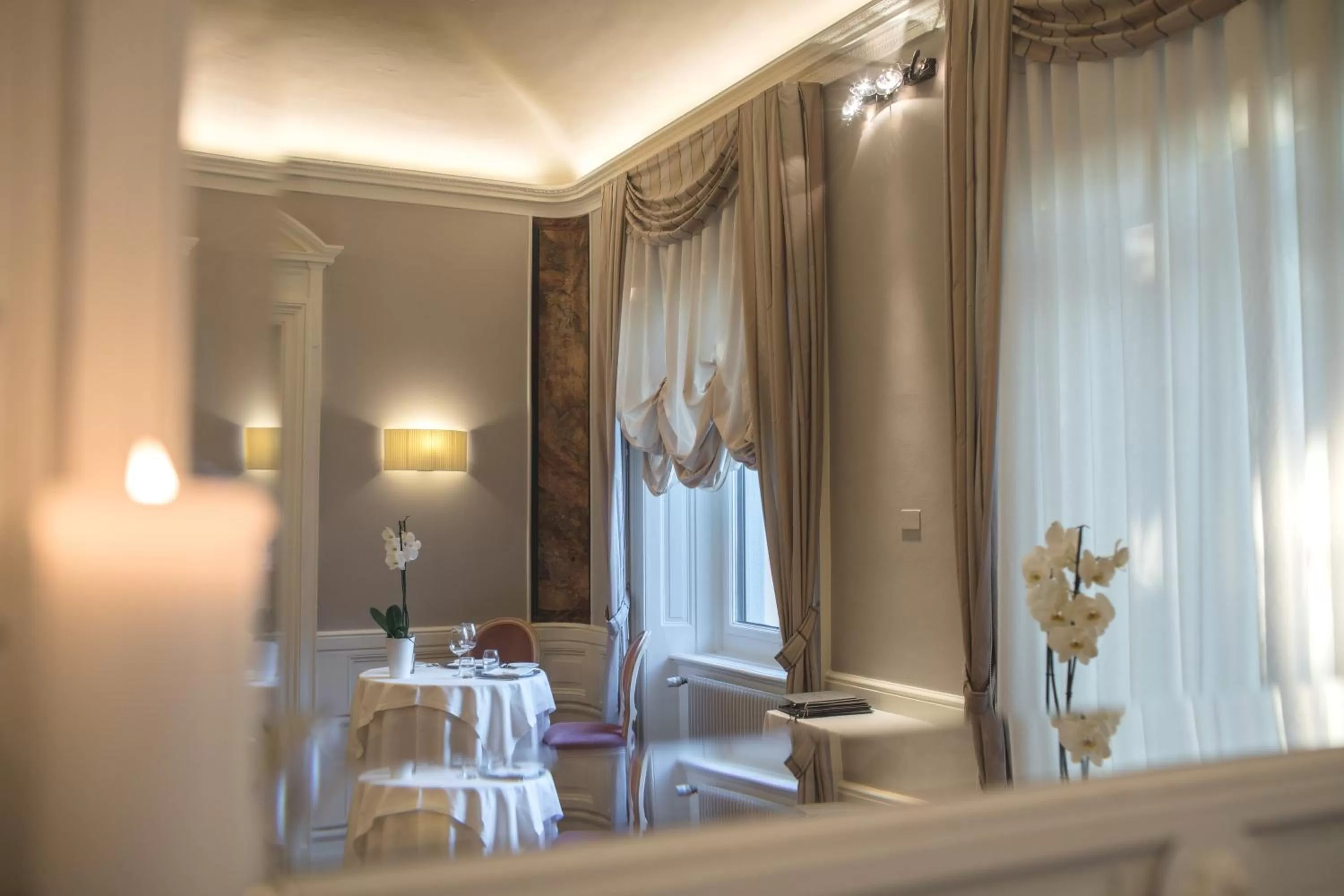 Restaurant/places to eat in Camin Hotel Luino