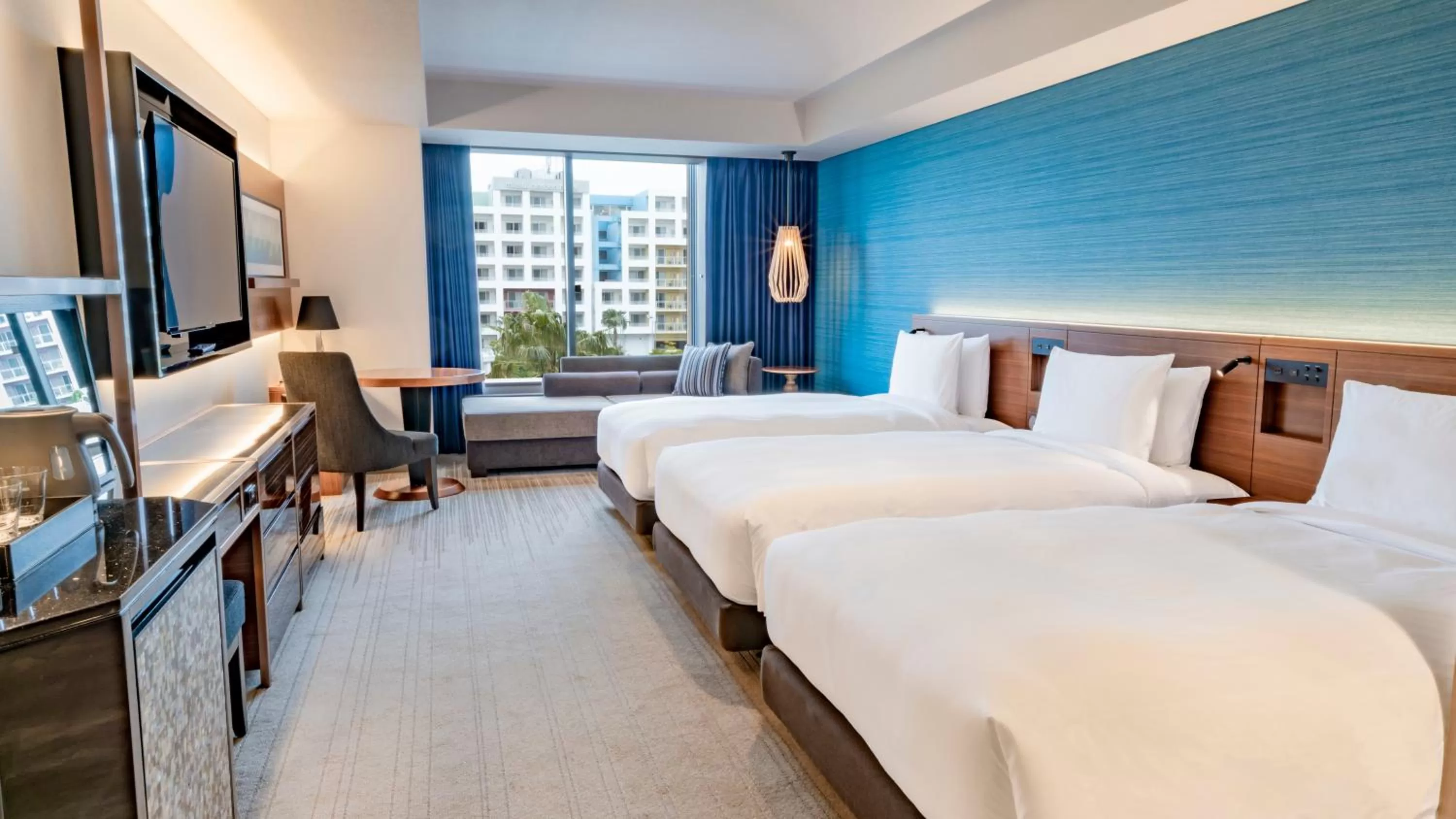 Photo of the whole room, Bed in Hyatt Regency Tokyo Bay