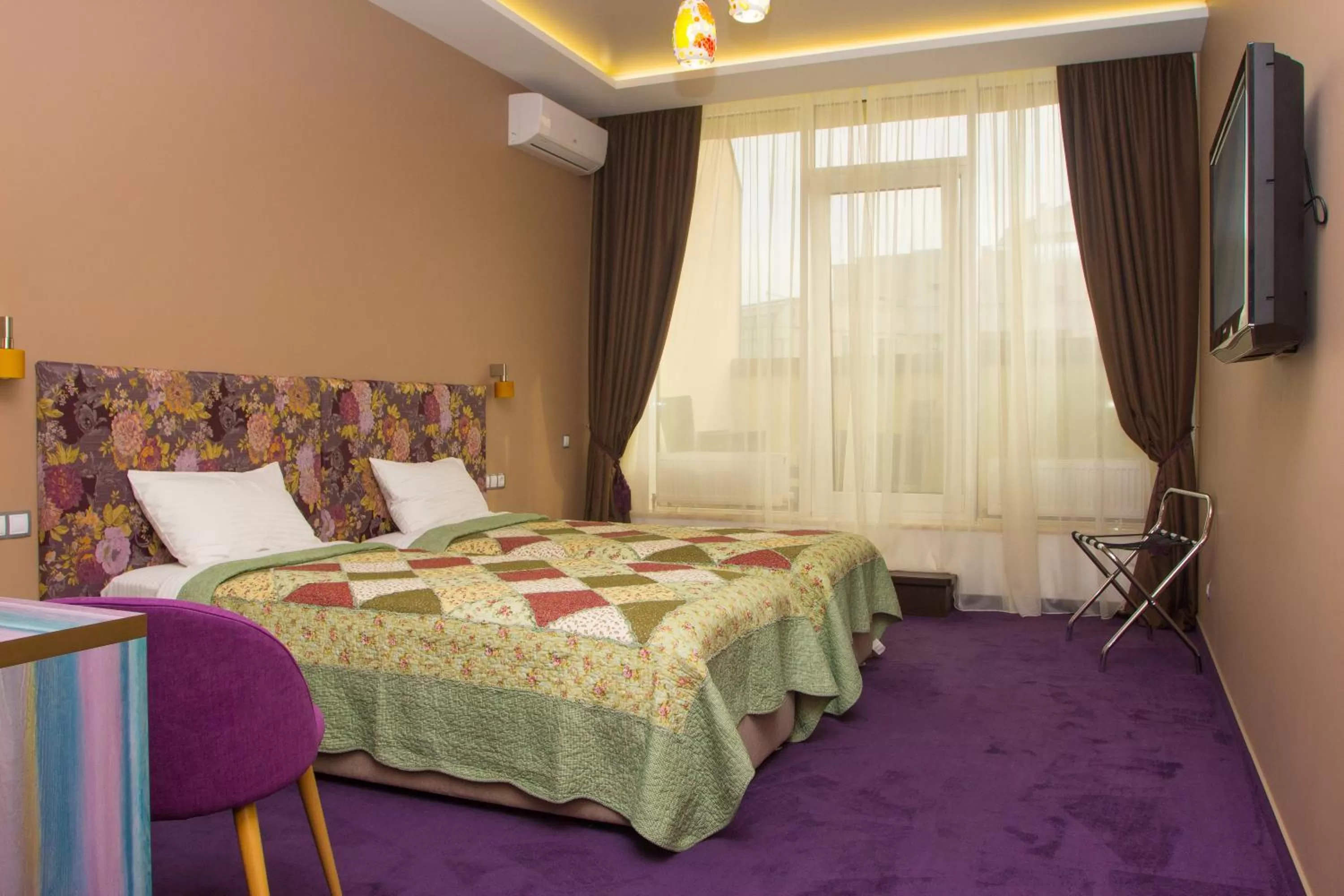 Bed in Horizon Hotel