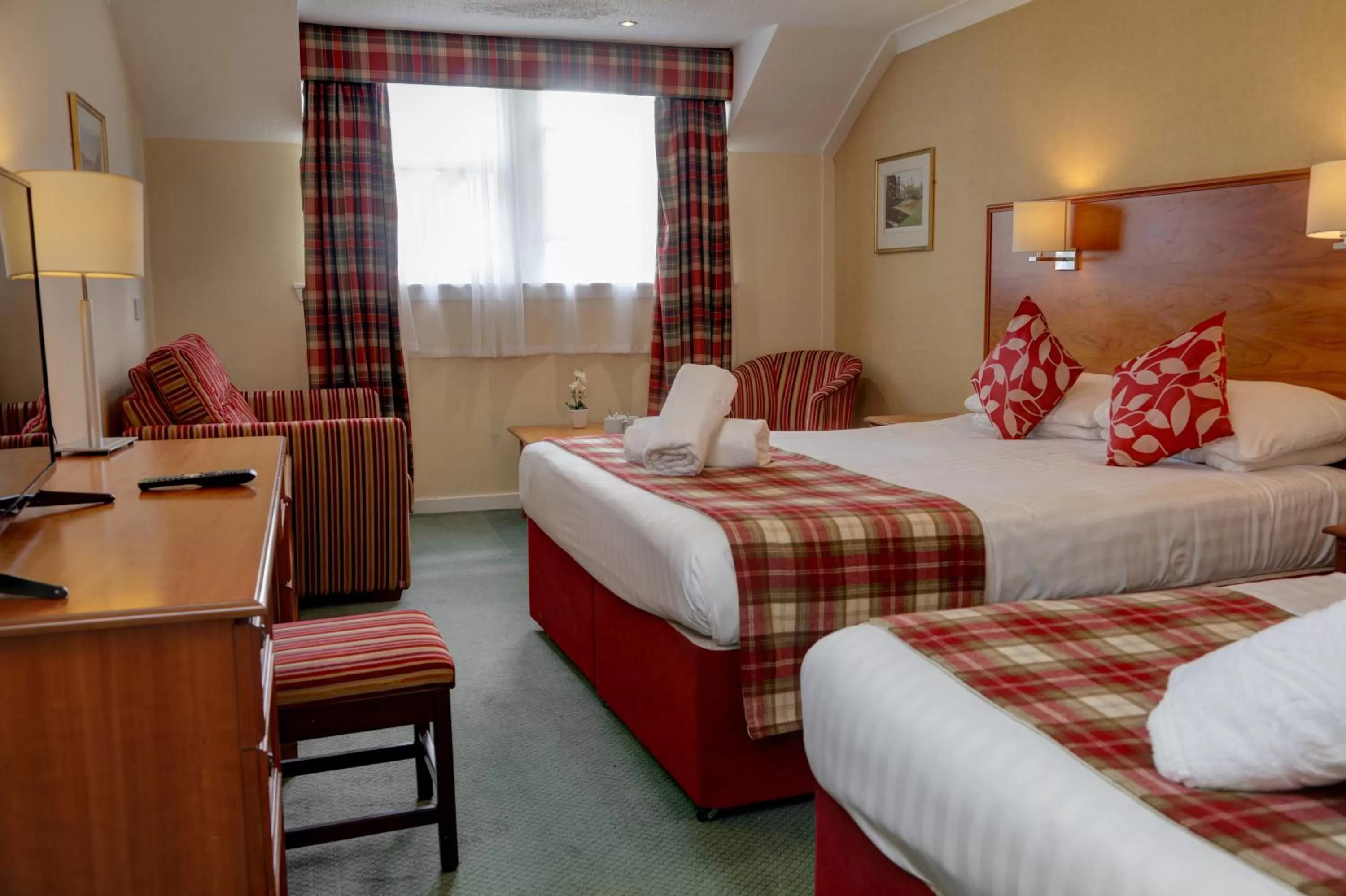 Bedroom, Bed in The Winnock Hotel