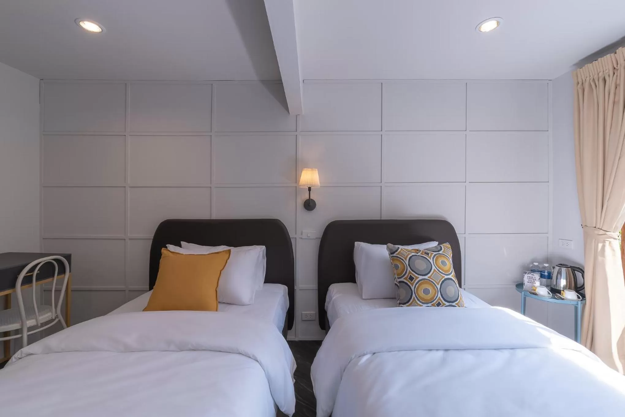 Bed in The Mellow Pillow Hotel @ Chiang Mai Gate