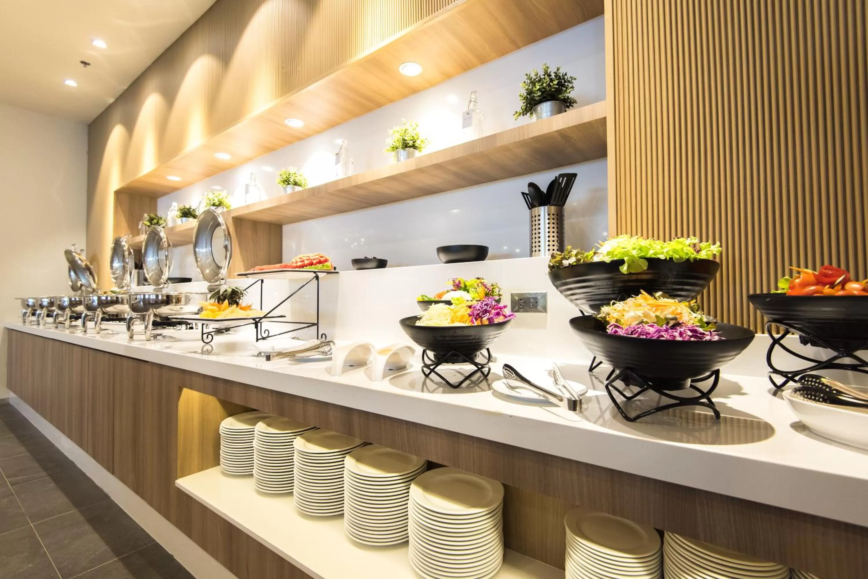 Food and drinks in Madison Bangkok Hotel