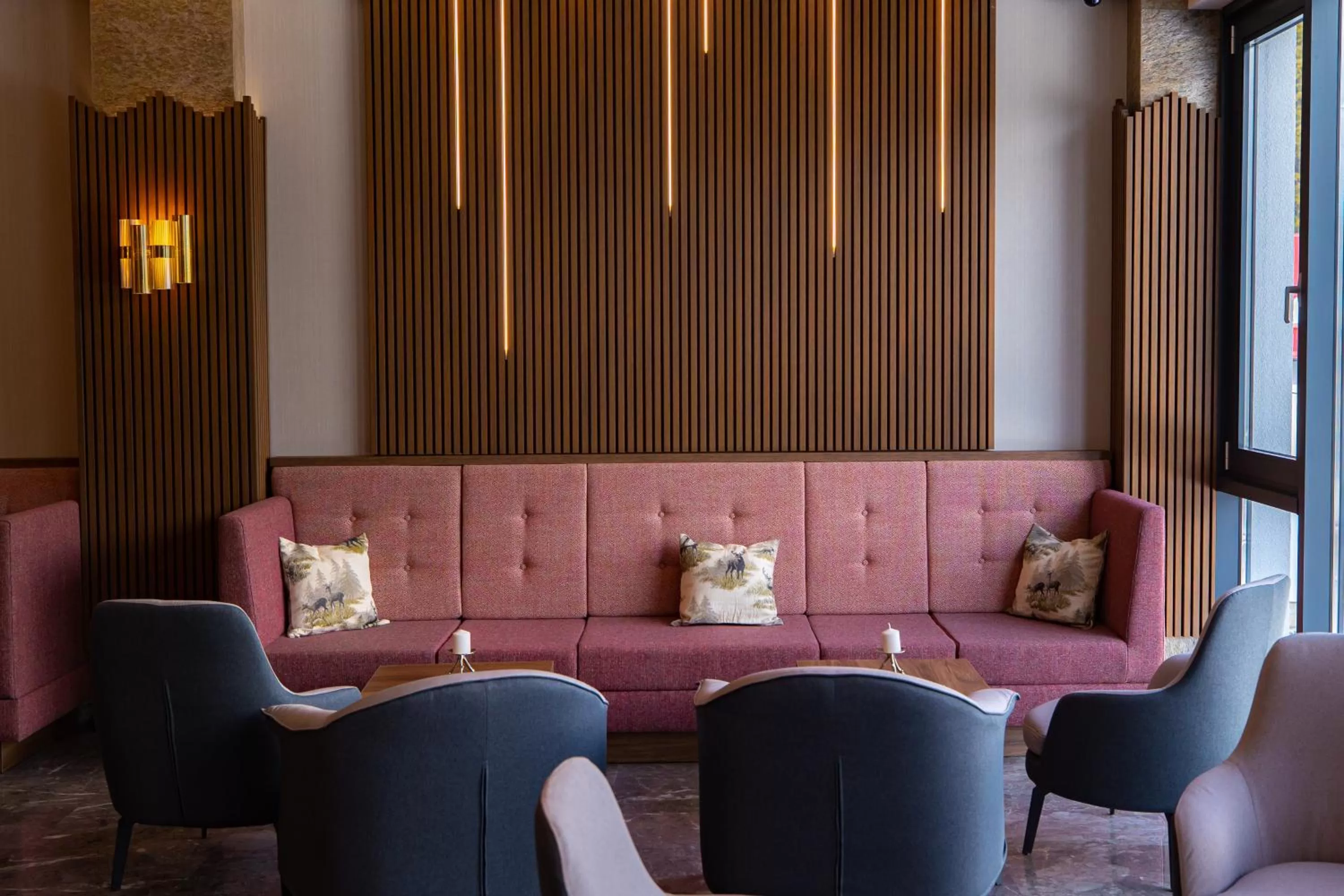 Lounge or bar, Seating Area in Hotel Belmont