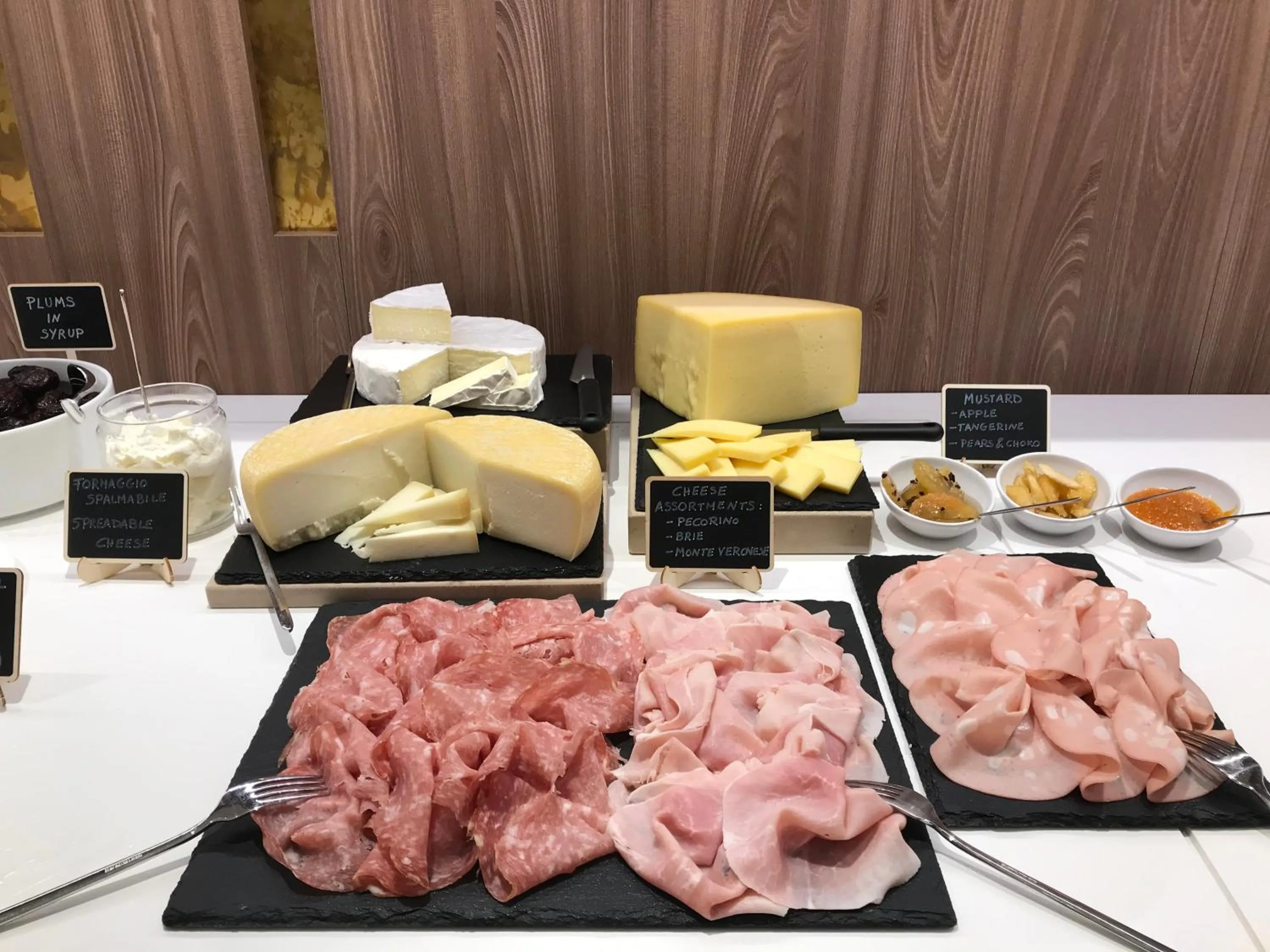 Food and drinks in Solho Hotel